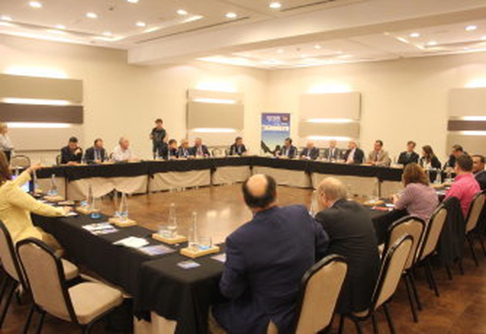 Málaga y Sevilla unen sus rumbos con el eje cofrade