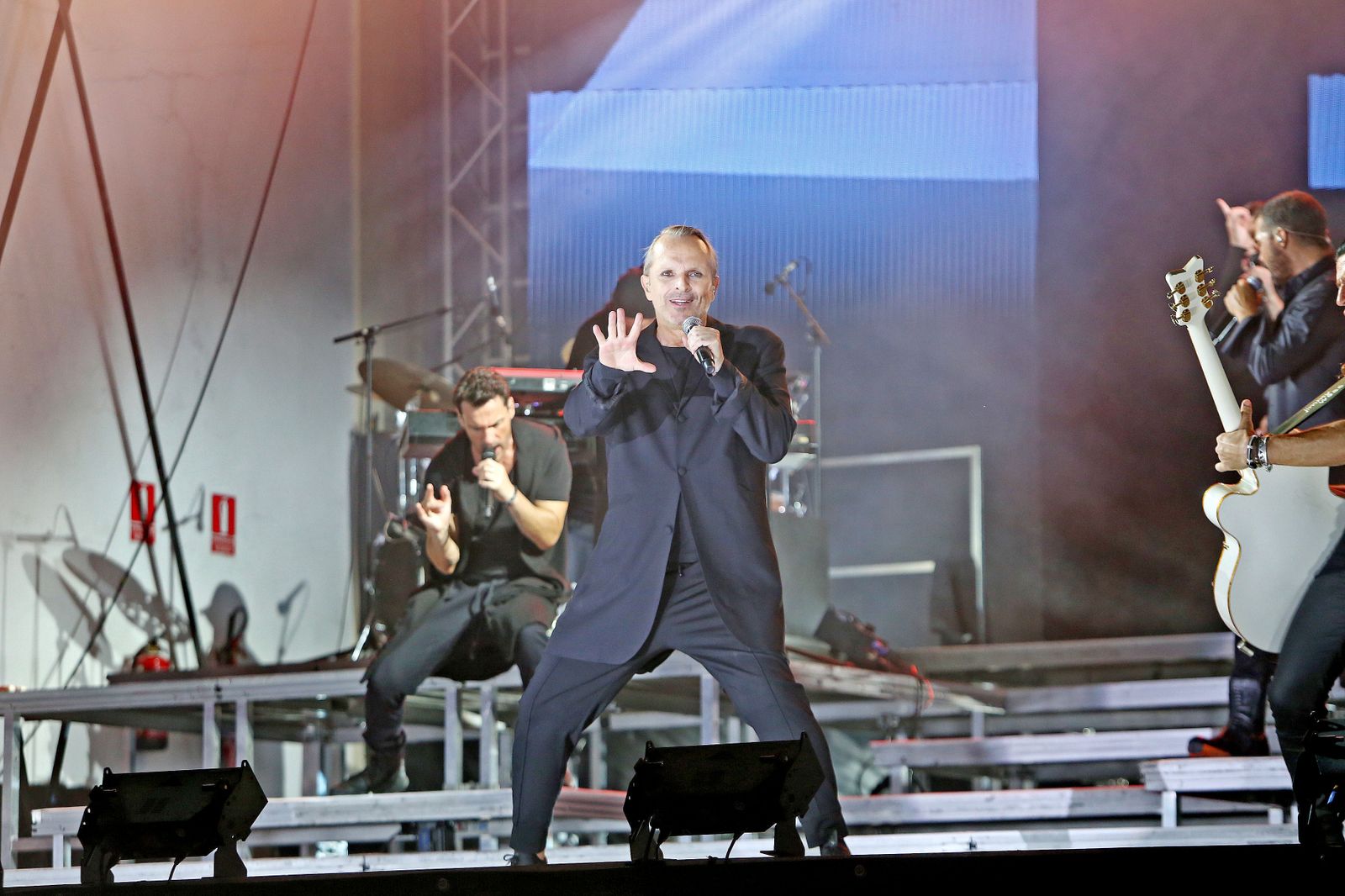Miguel Bosé, durante el concierto que ofreció en González Byass en agosto.