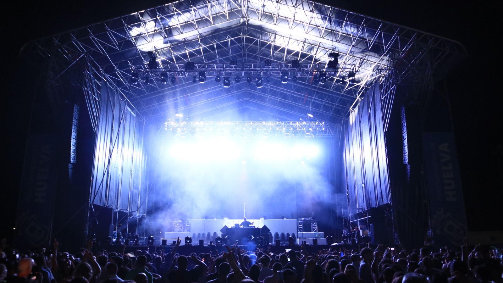 Escenario de conciertos de las Las Colombinas. Escenario de conciertos de las Las Colombinas.