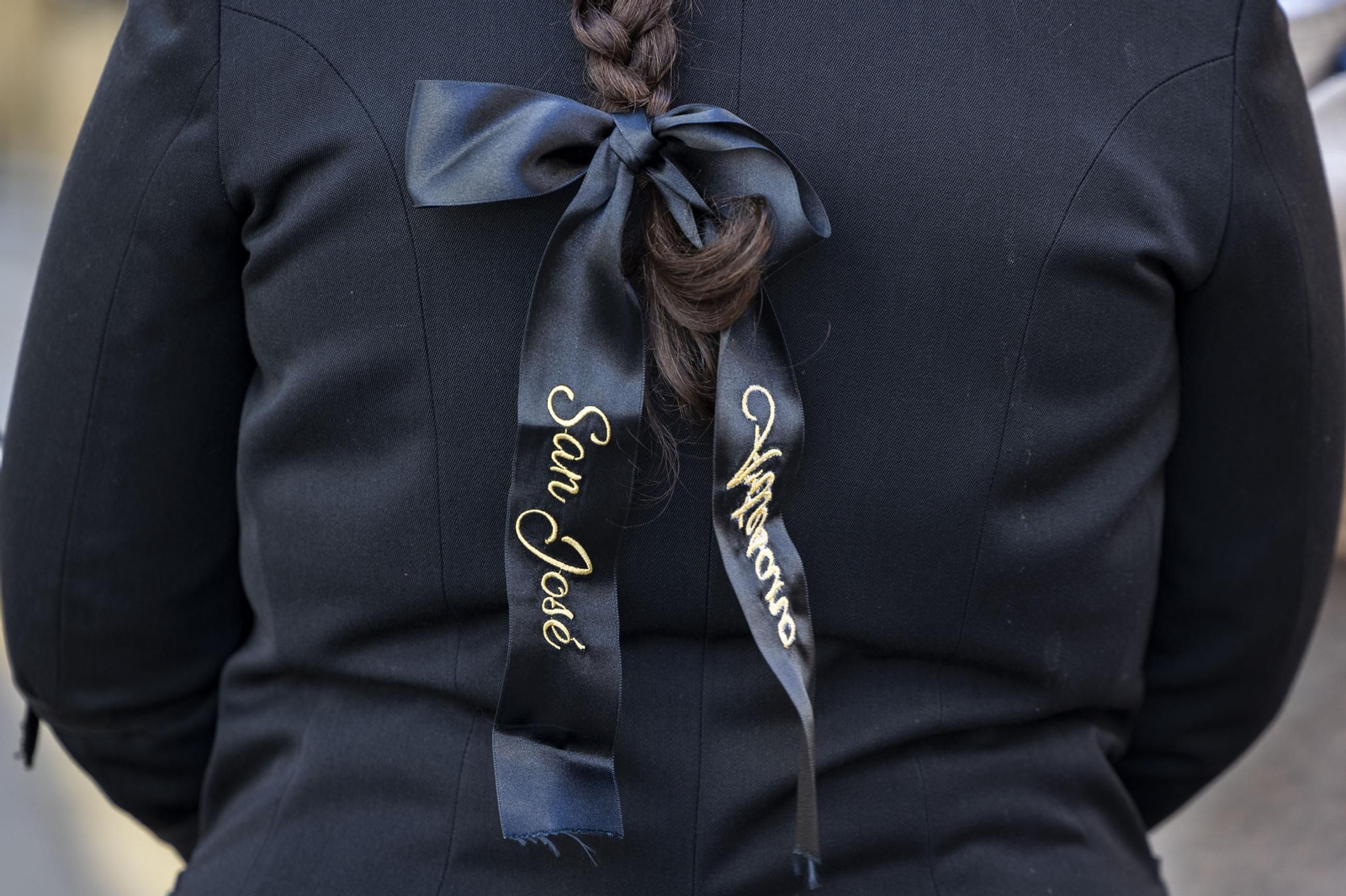 En imágenes, Vera Cruz también adelanta su salida y recorta su recorrido en el Miércoles Santo de la Semana Santa 2025 de San Fernando