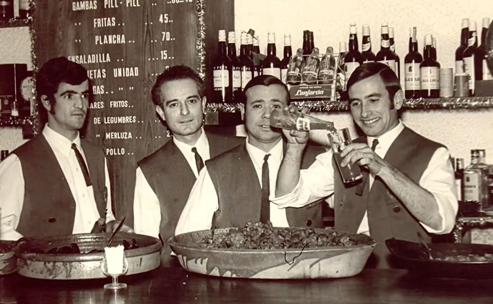 Una de las imágenes antiguas del restaurante y proyectadas en la entrega de la Bandera de Andalucía.