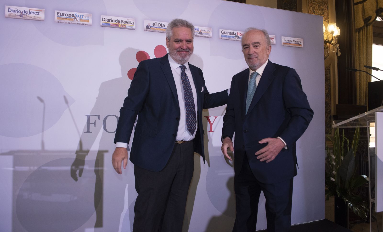 Imágenes del Foro Joly con el director de la Real Academia Española, Santiago Muñoz Machado