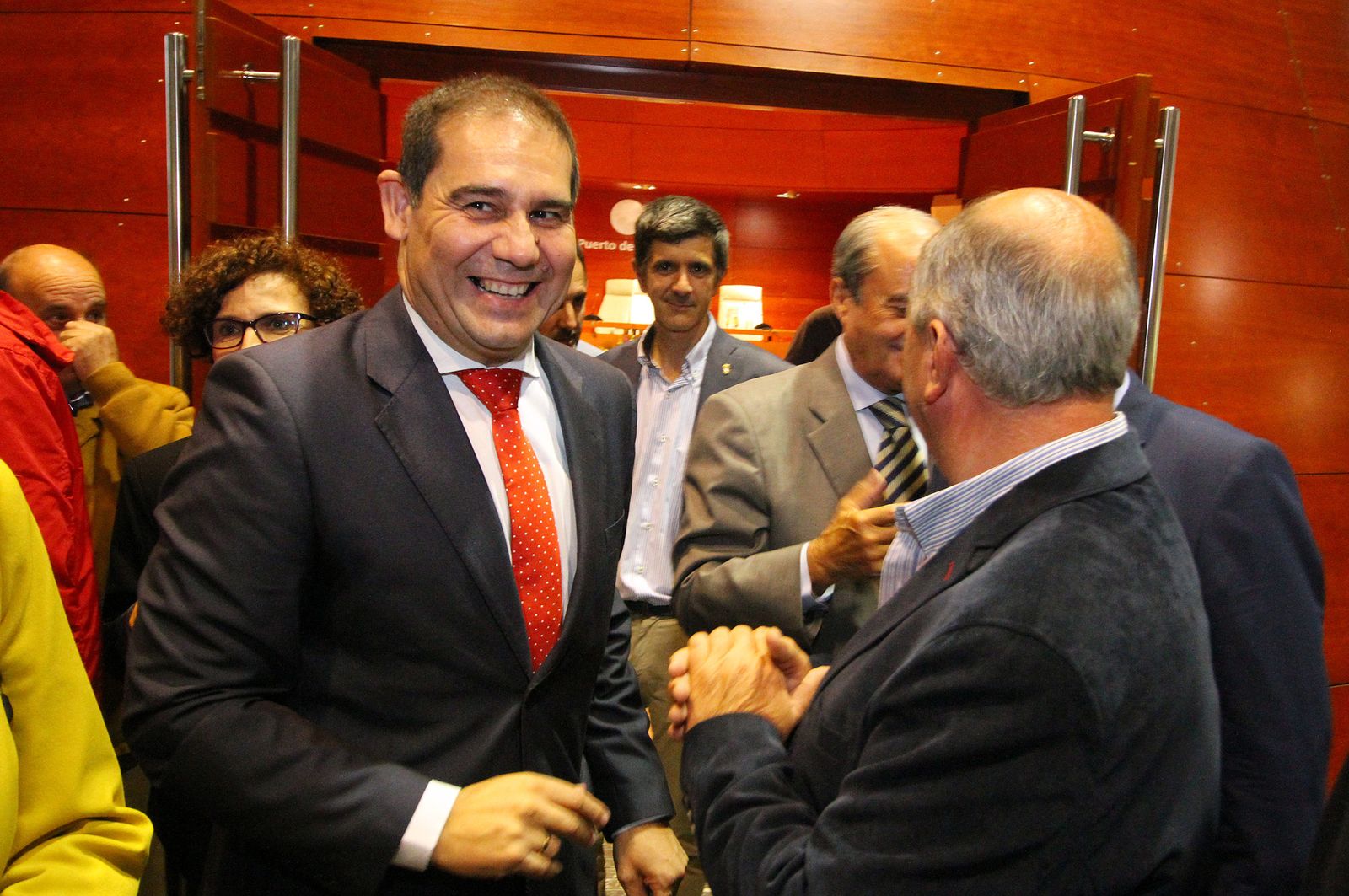 Imágenes de la toma de posesión del nuevo presidente del Puerto de Huelva, José Luis Ramos.