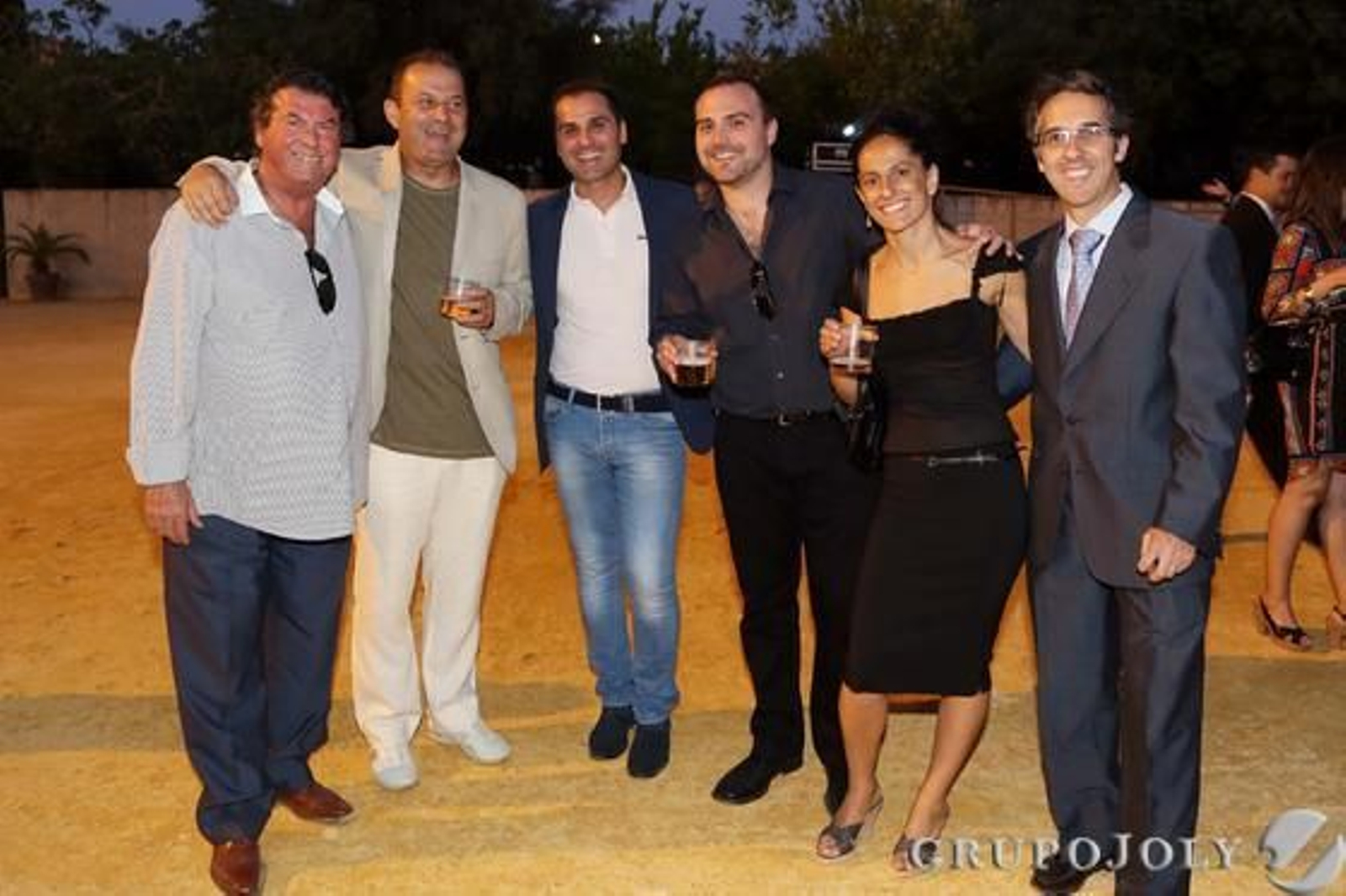 Luis 'El Zambo', Gerardo Núñez, David Carpio, Santiago Lara, Mercedes Ruiz y Fran Pereira. 

Foto: Manuel Pascual · Miguel Angel Gonzalez · Manuel Aranda