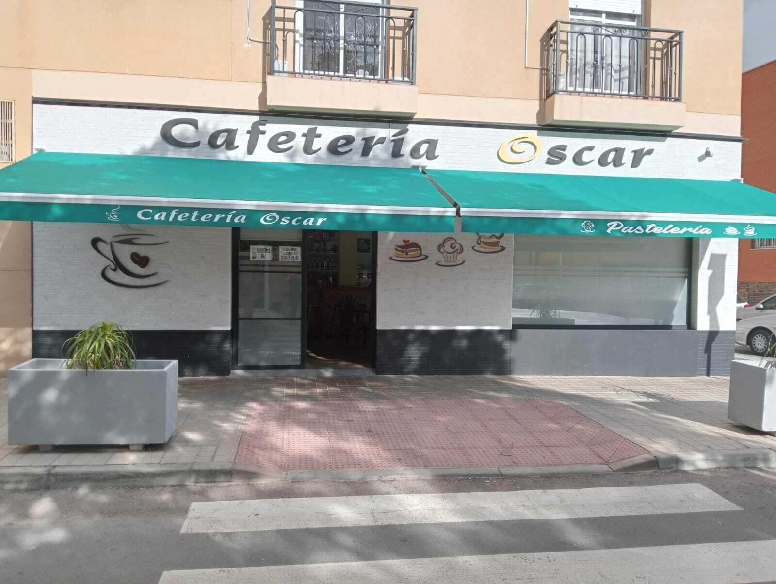 Cafetería Óscar en Huércal de Almería.