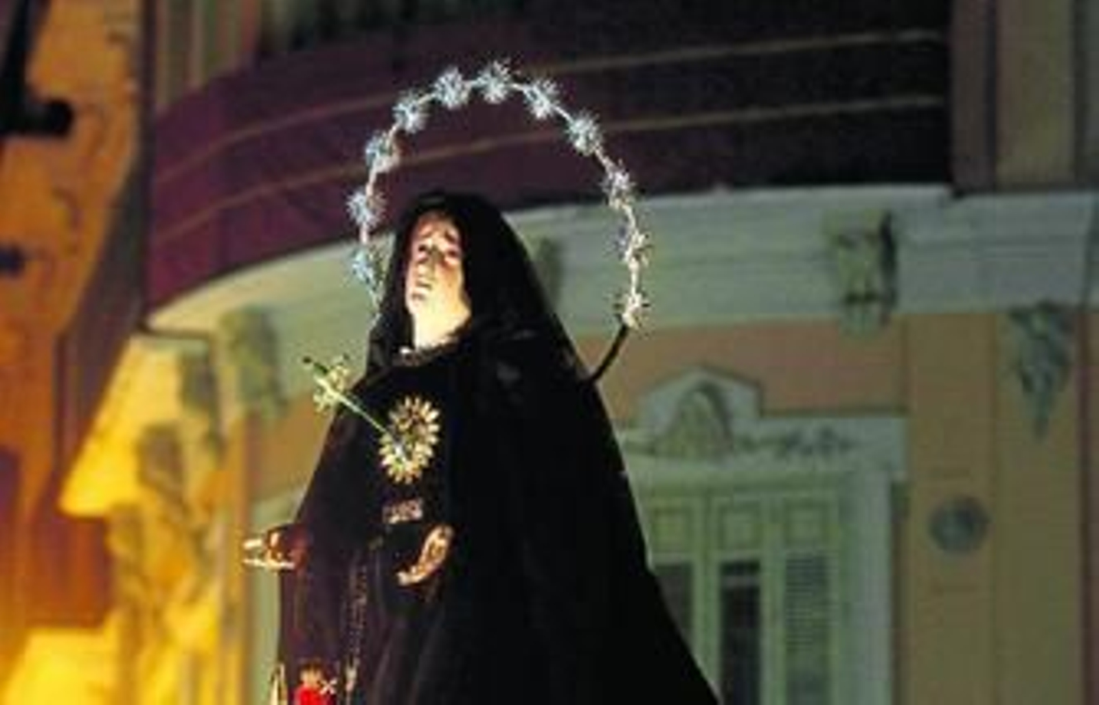 Procesión de Servitas.