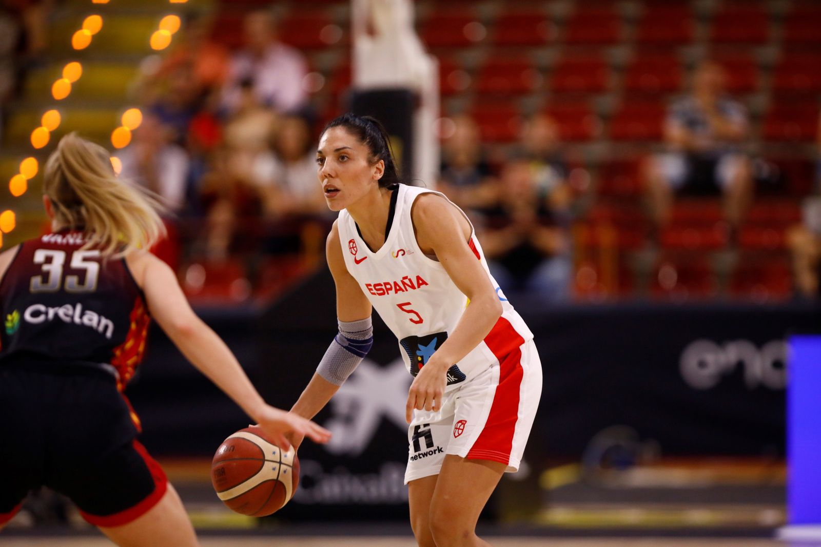 Las mejores fotos de la victoria de la selección española femenina de baloncesto ante Bélgica, en Córdoba