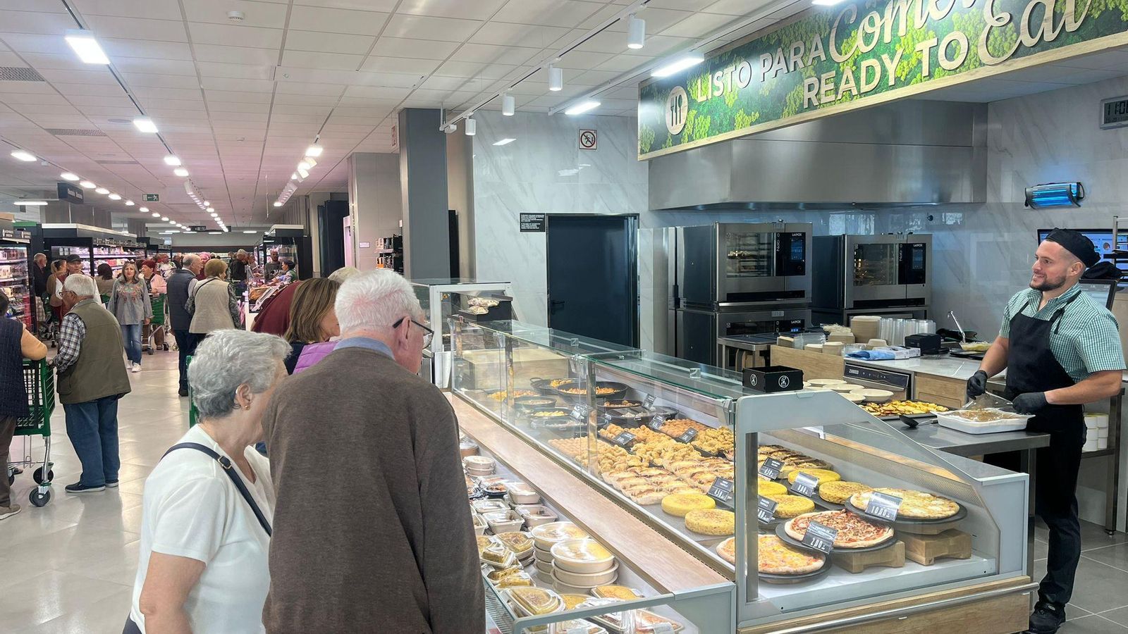 Nueva sección 'Listo para comer' en el supermercado Mercadona de Torre del Mar.