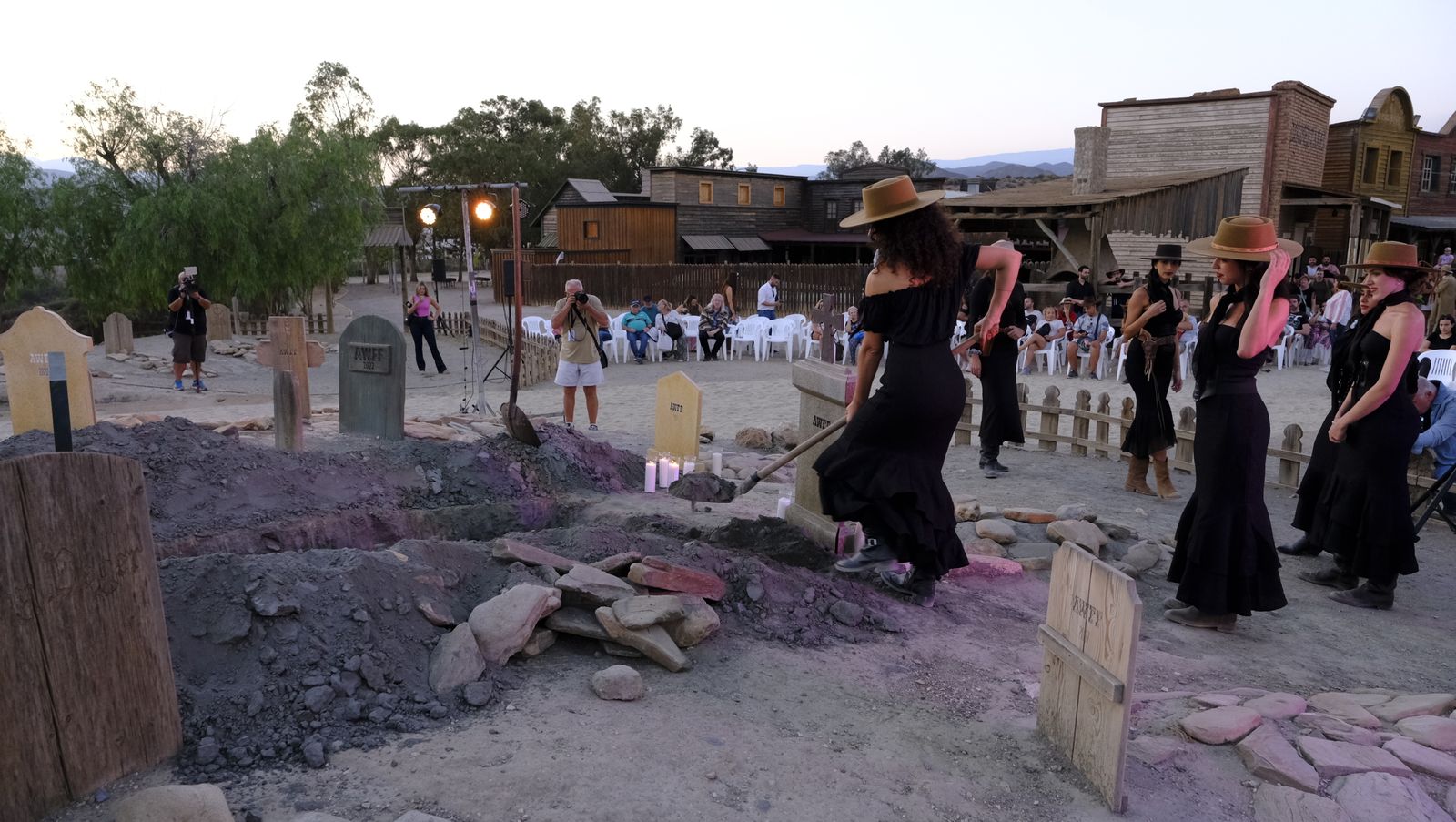 Imágenes de la inauguración del Almería Western Film Festival, en Tabernas