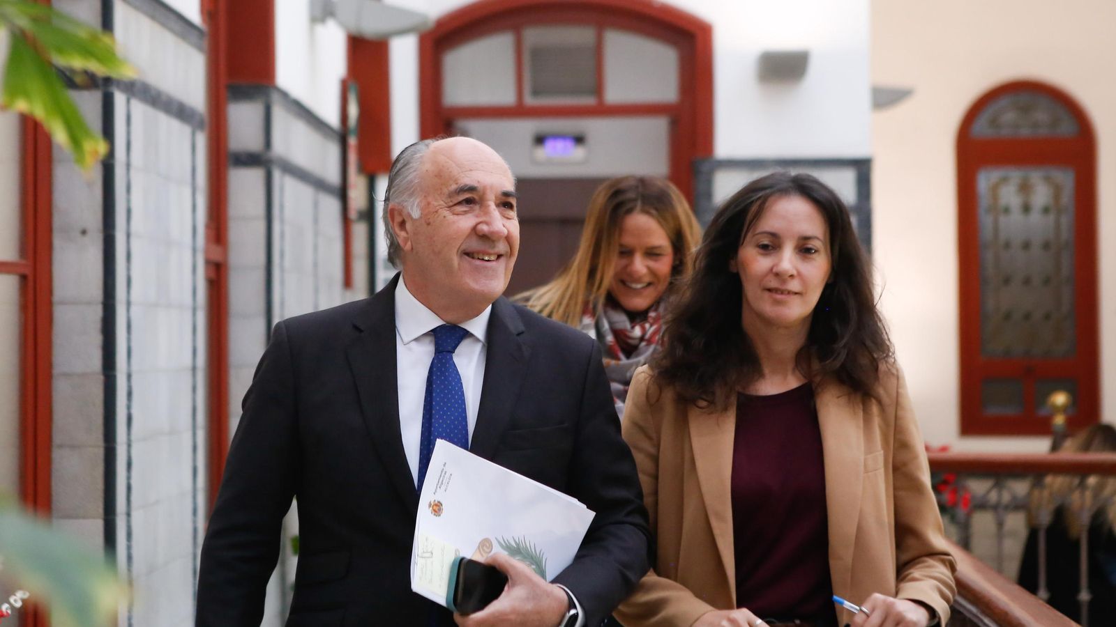 Fotos del Pleno del Ayuntamiento de Algeciras con el plantón de la oposición al alcalde Landaluce