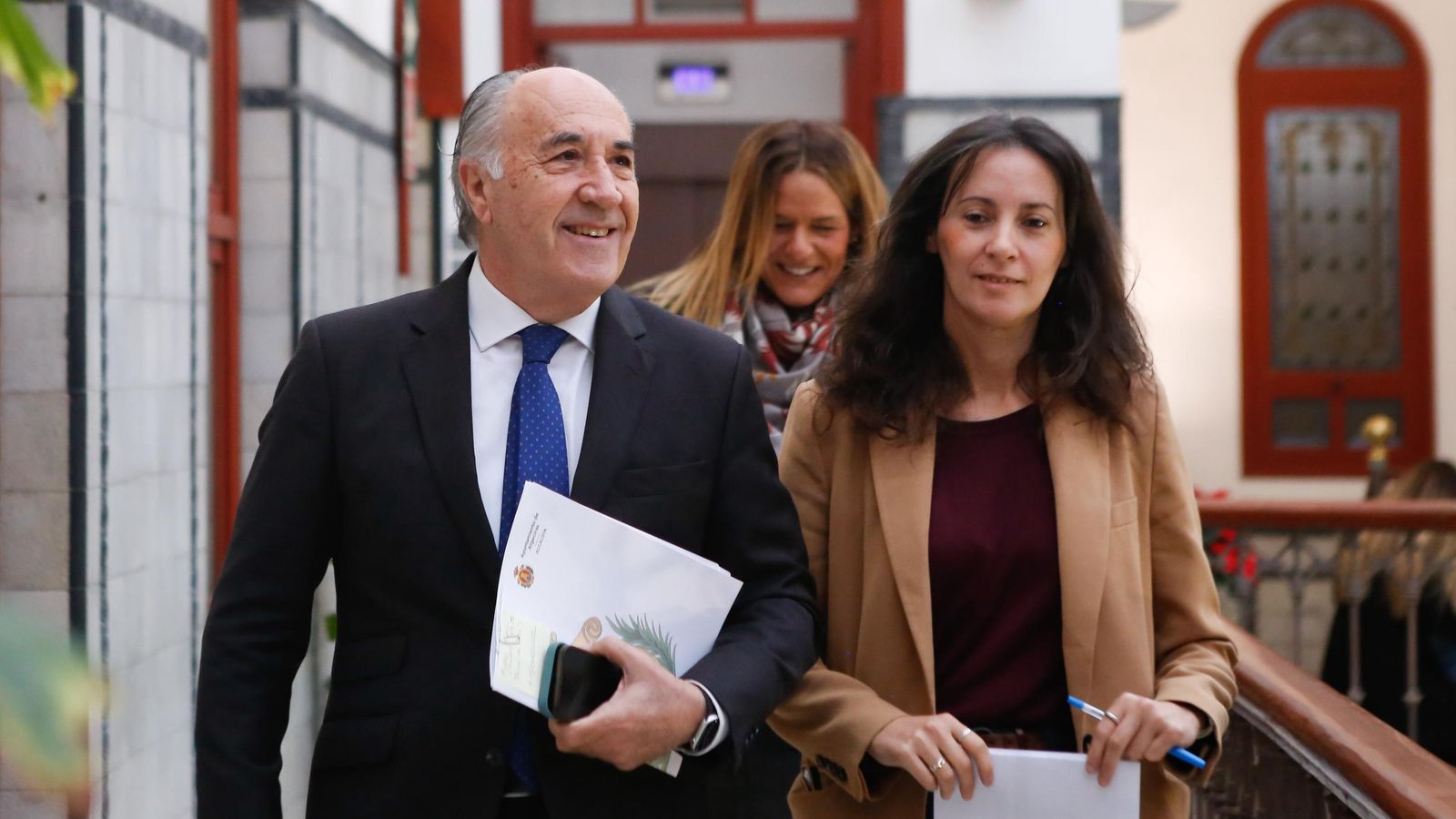 Fotos del Pleno del Ayuntamiento de Algeciras con el plantón de la oposición al alcalde Landaluce