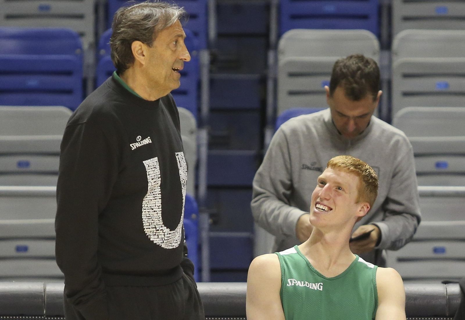 Luis Casimiro y Alberto Díaz dialogan.