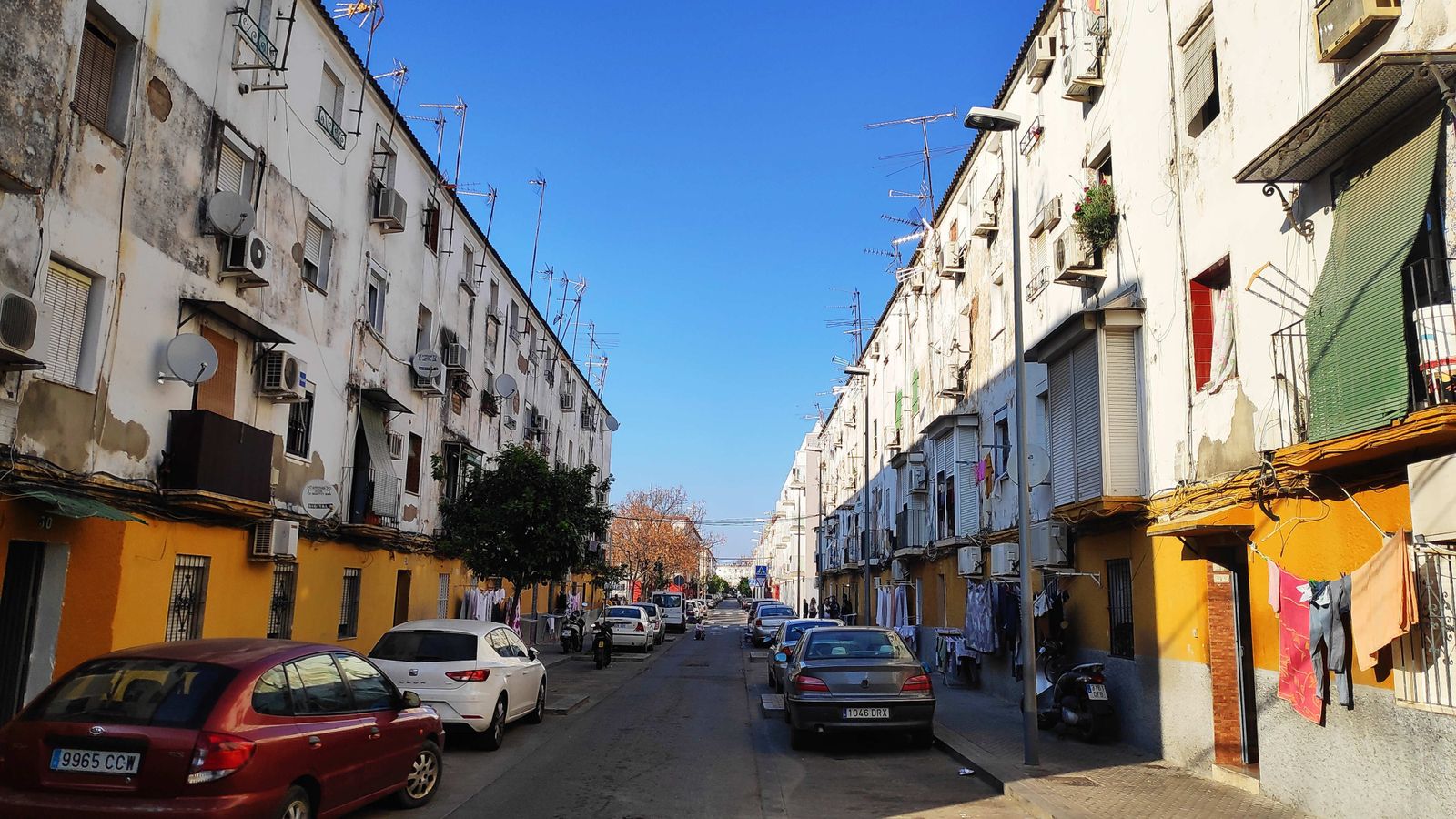 Una de las calles del barrio de Los Pajaritos, en Tres Barrios-Amate.