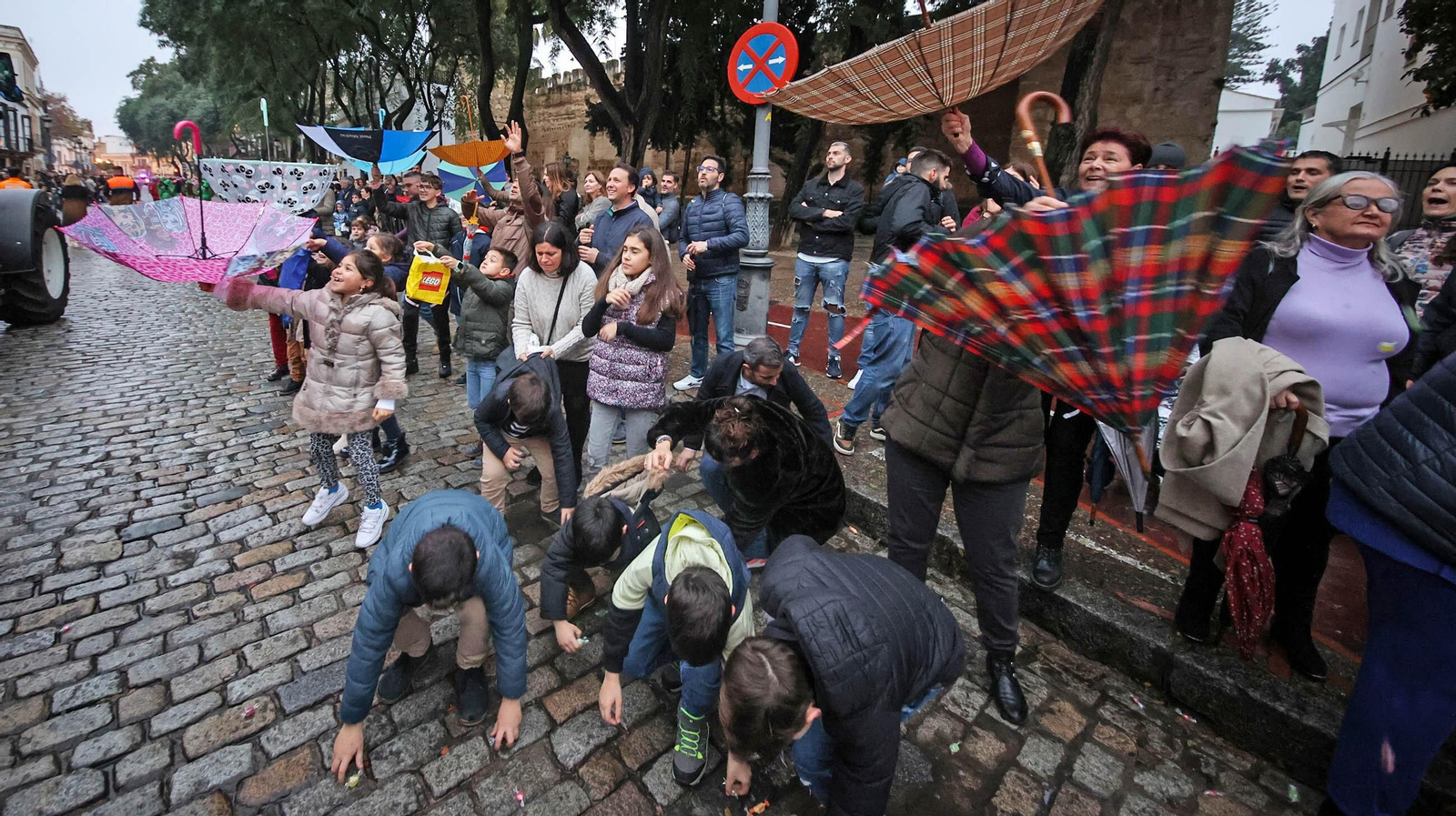 La cabalgata de la Cartera Real llega a Jerez