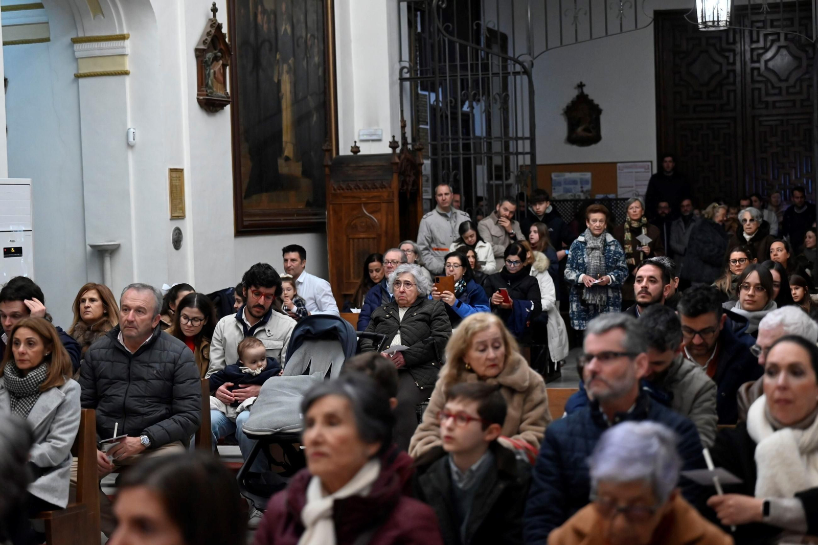 Las mejores fotos de la presentación de los niños a la Virgen de los Dolores de Córdoba