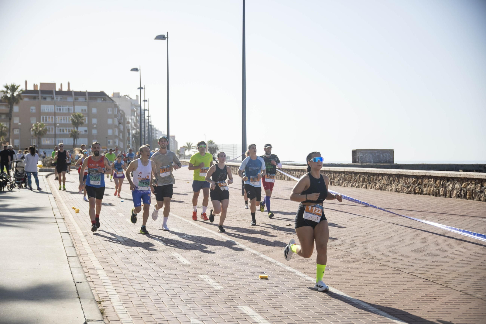 El Medio Maratón de Almería 2025, en imágenes