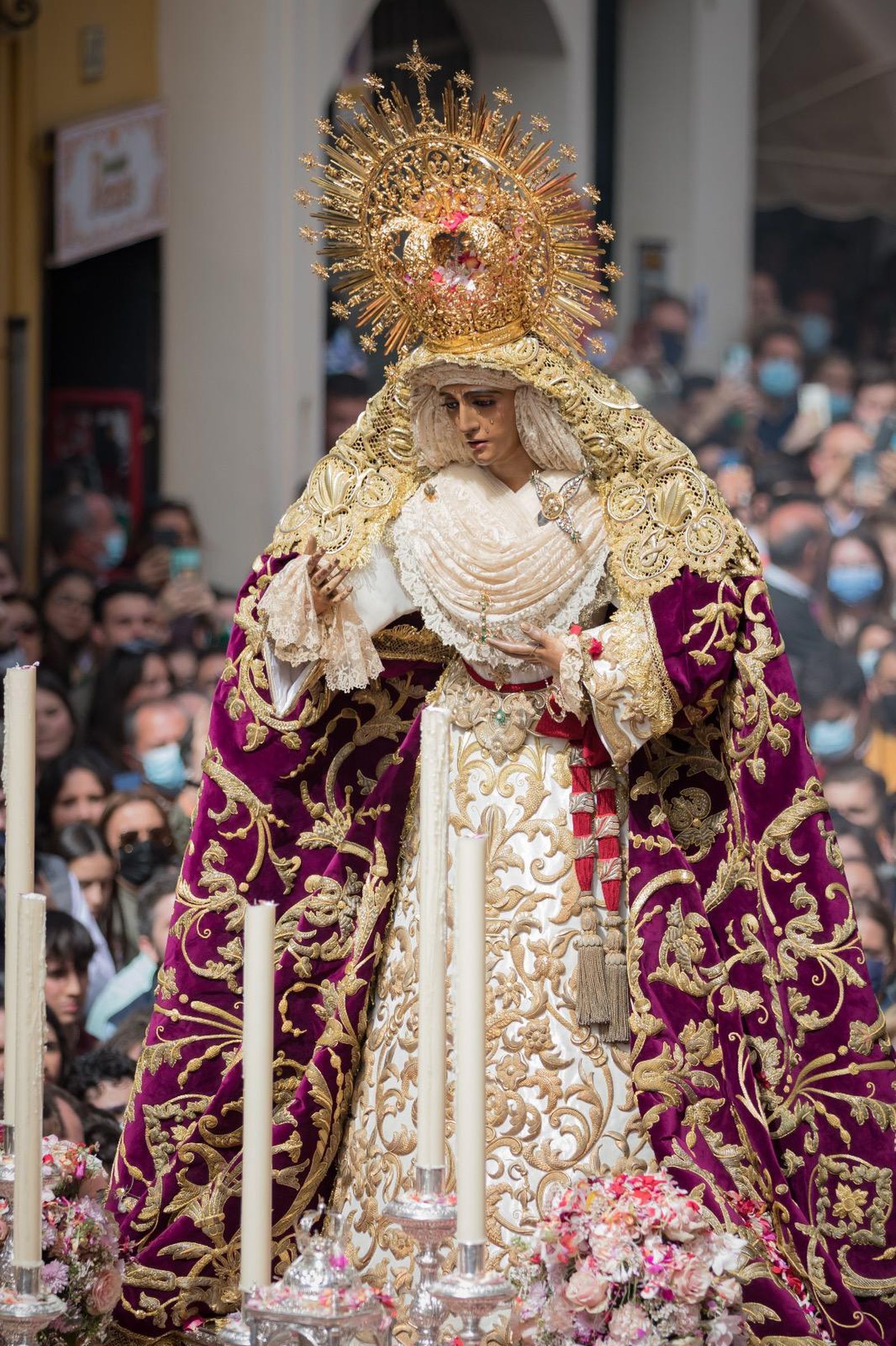 Regreso de la Esperanza de Triana a su capilla