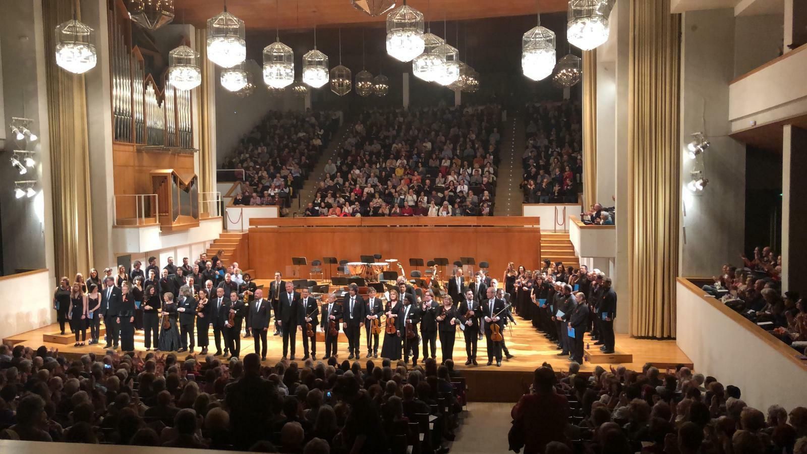 La OCG, en el concierto celebrado ayer, recibió el calor del público.