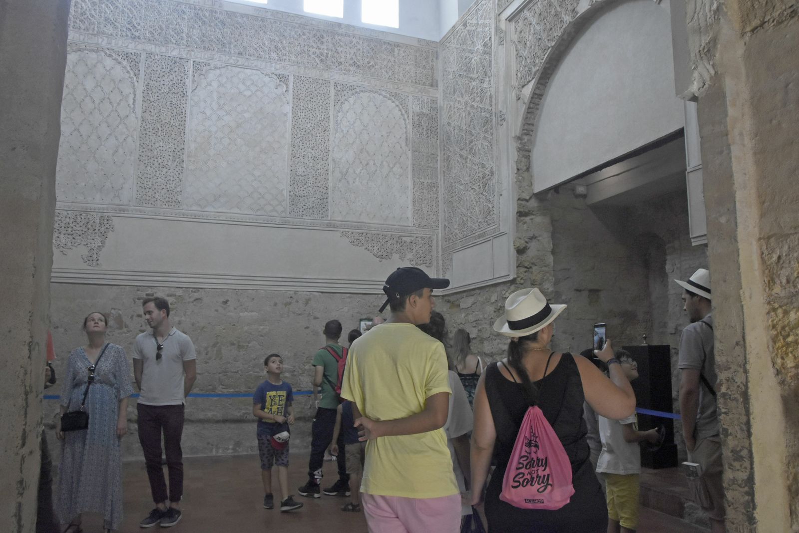 Visitantes en la Sinagoga