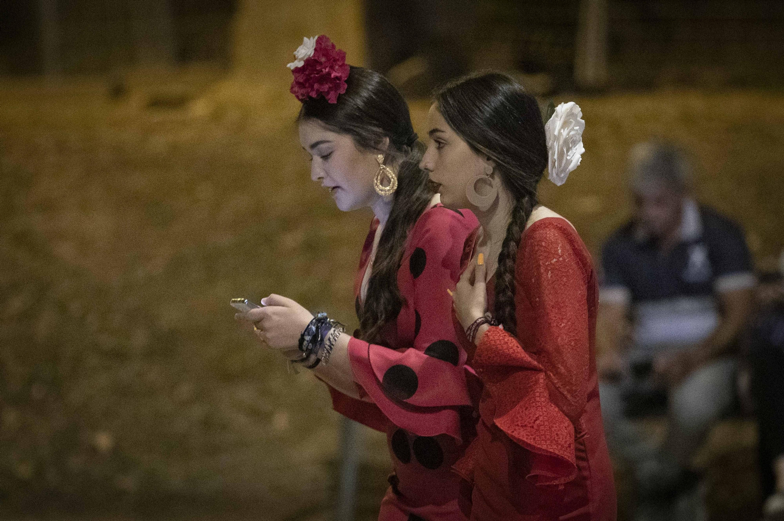 Granada no se queda en casa y el Corpus comienza con el ferial abarrotado, en imágenes