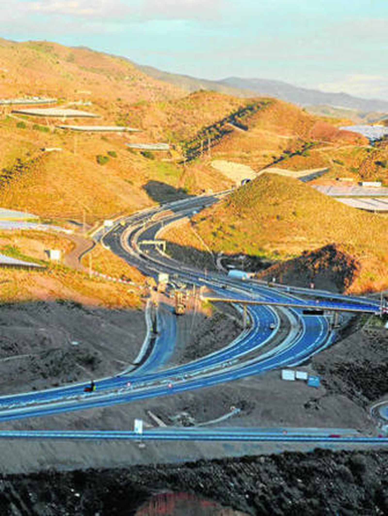 Imagen de la A-7, a su paso por el litoral granadino.