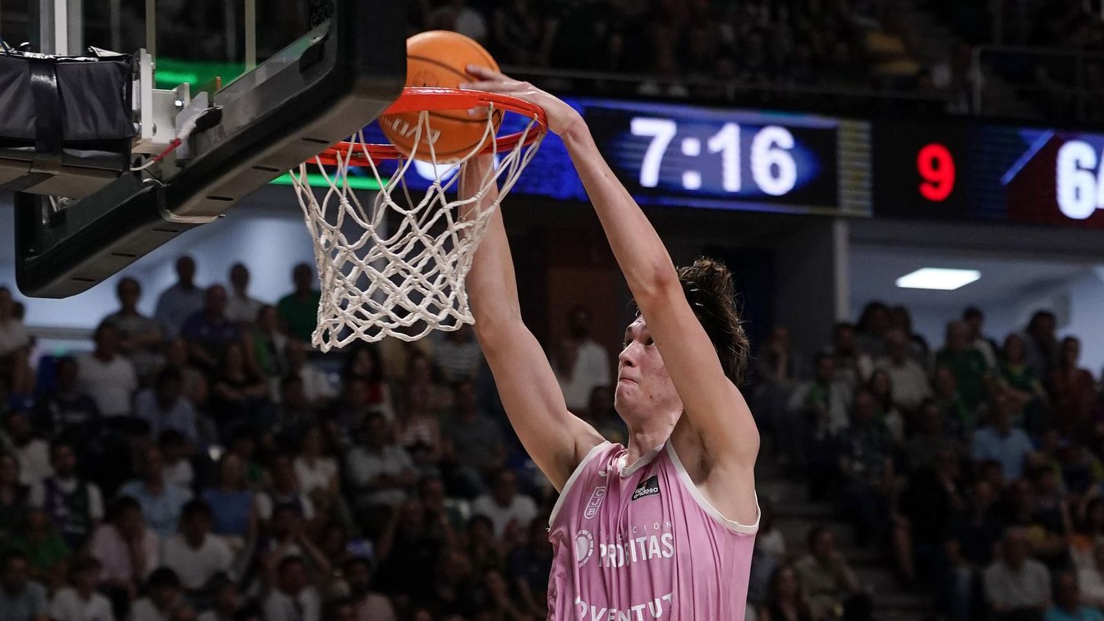 El Unicaja-Joventut, en fotos