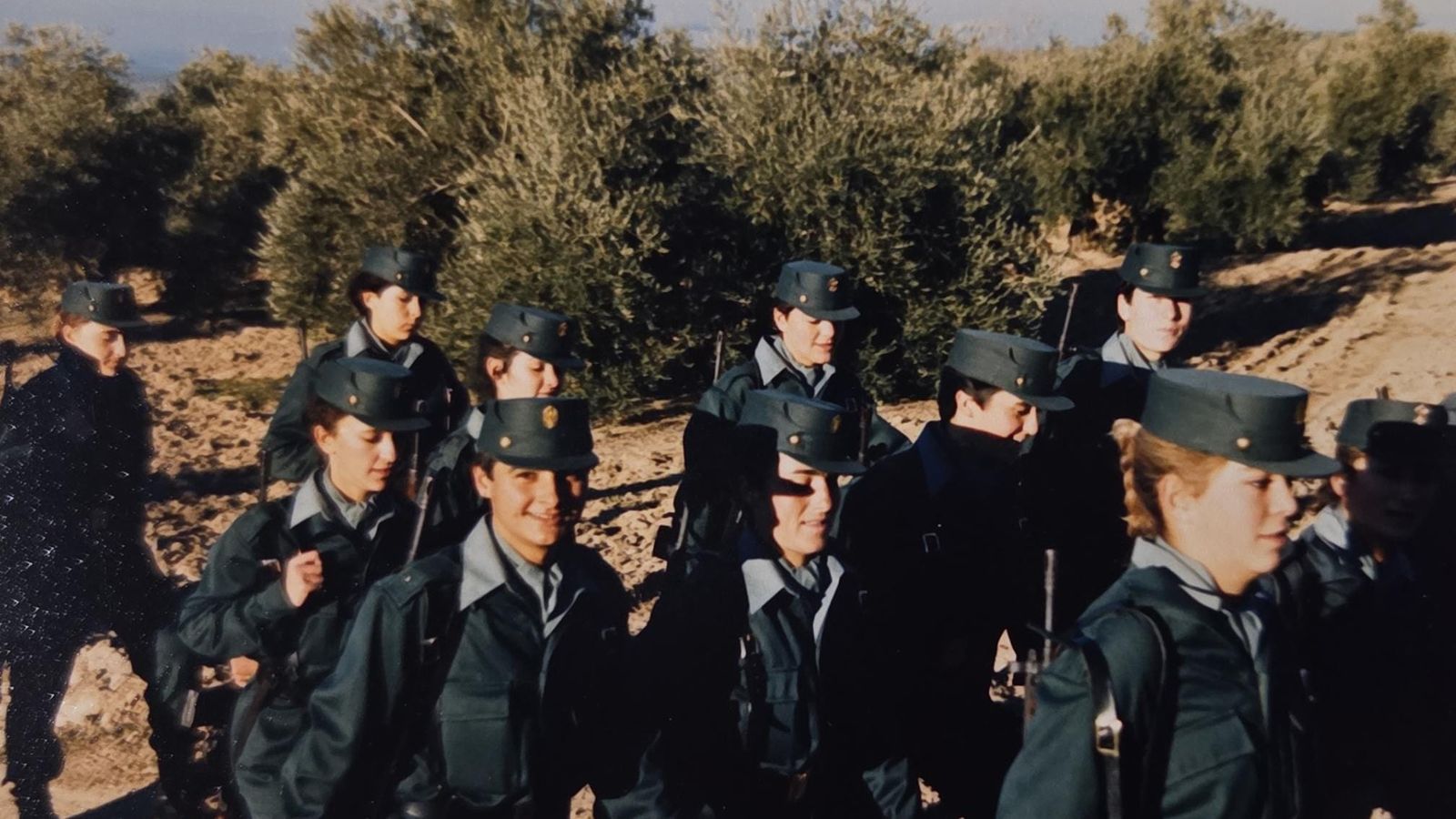 Primera promoción de mujeres en la Academia de la Guardia Civil de Baeza.