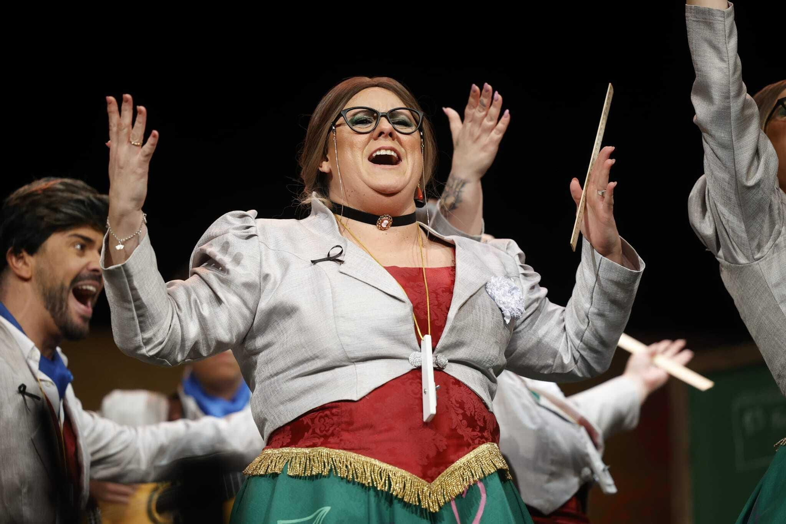 Comparsa 'Las tía de la tiza'.