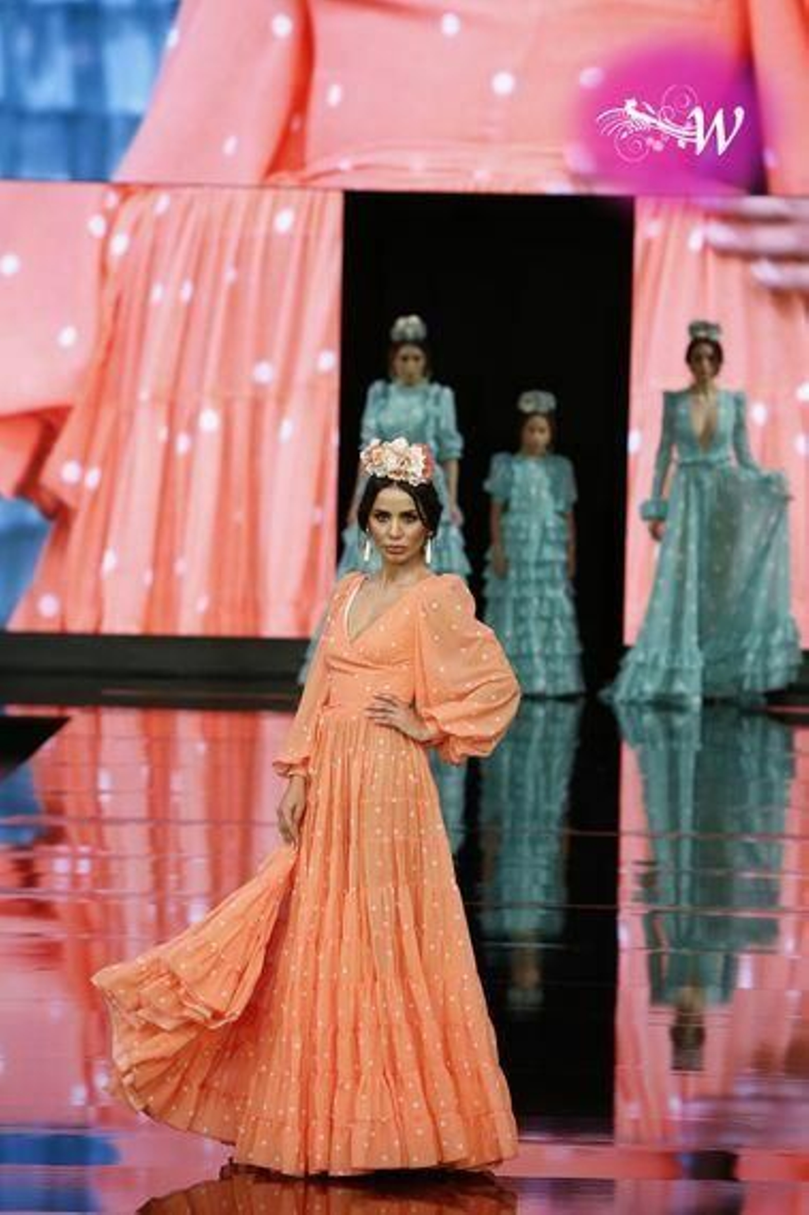 Carmen Raimundo presenta su colección de flamenca en SIMOF 2020, todas las fotos
