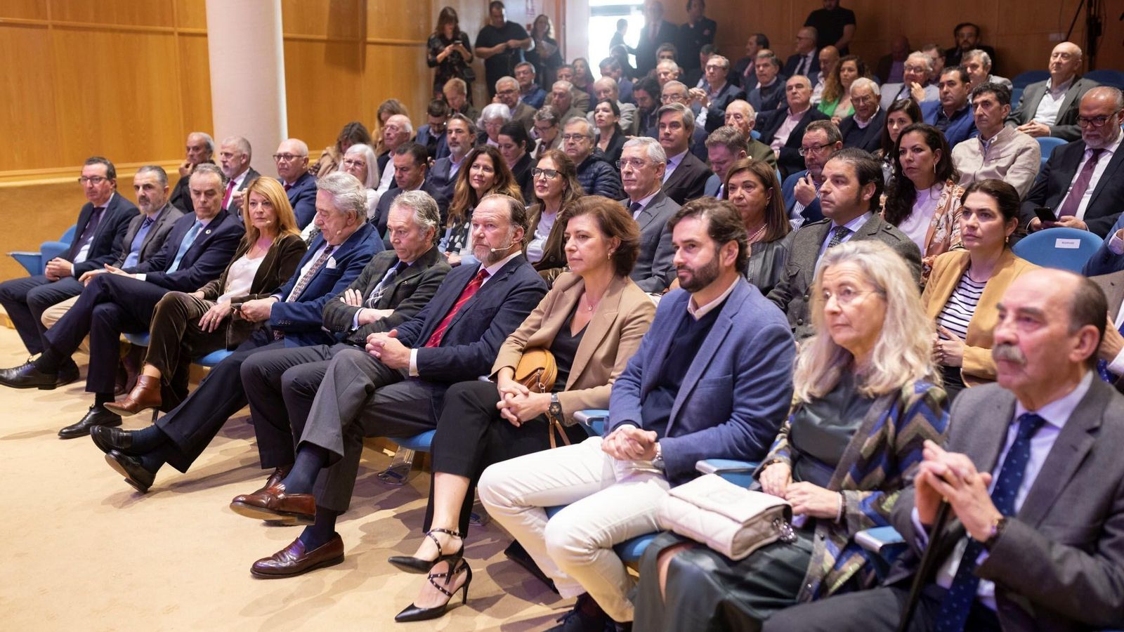 Lleno en la FOE para el Foro Joly Andalucía. Lleno en la FOE para el Foro Joly Andalucía.