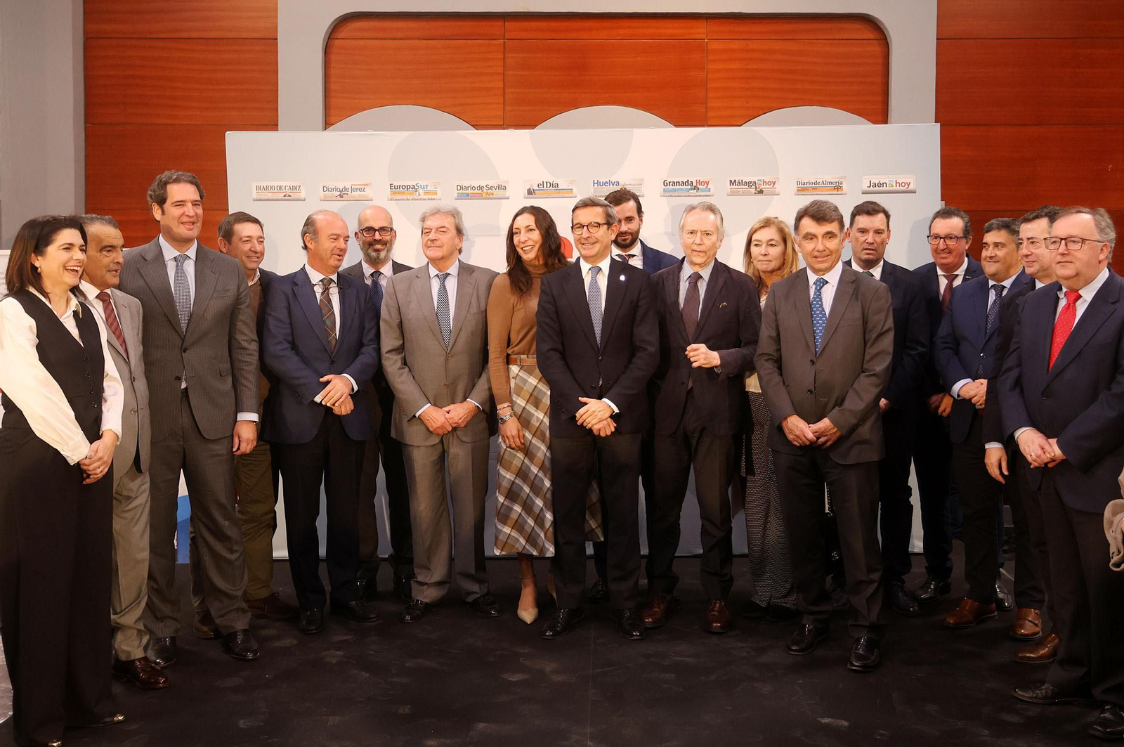 Imágenes del desayuno-coloquio con Jorge Paradela en el Foro Joly Andalucía celebrado en Huelva