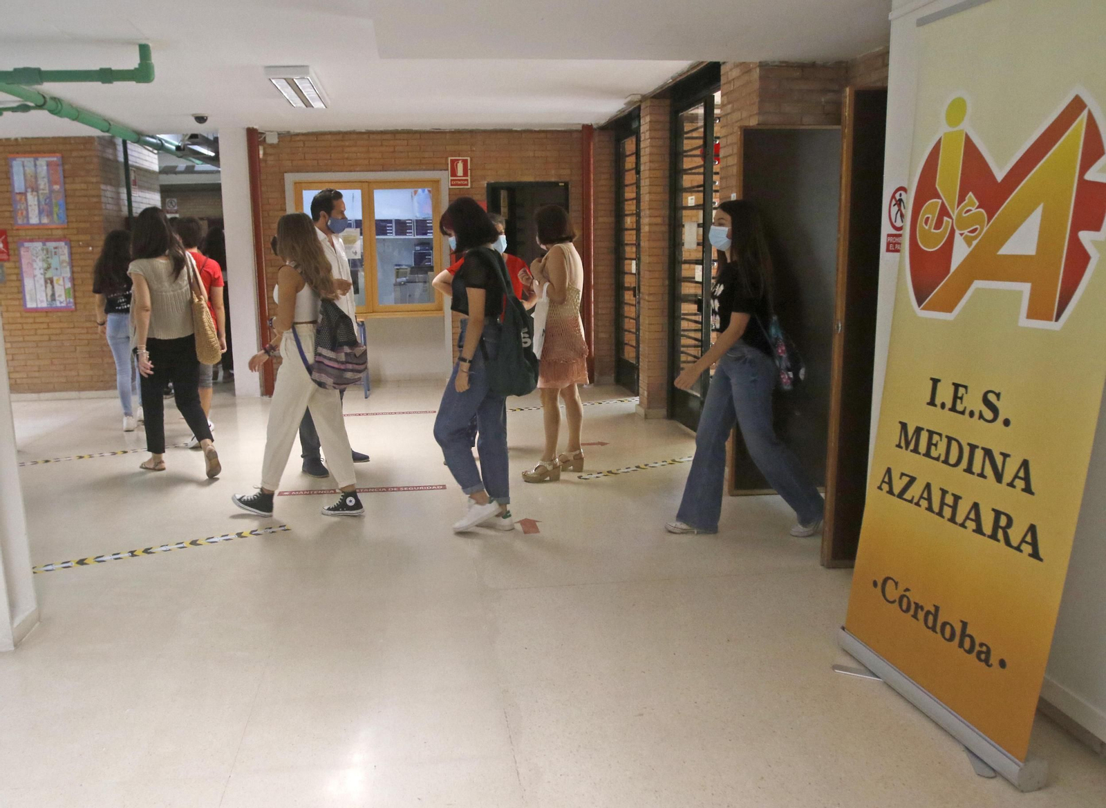 La vuelta al instituto en Córdoba en un curso marcado por el covid-19, en fotos