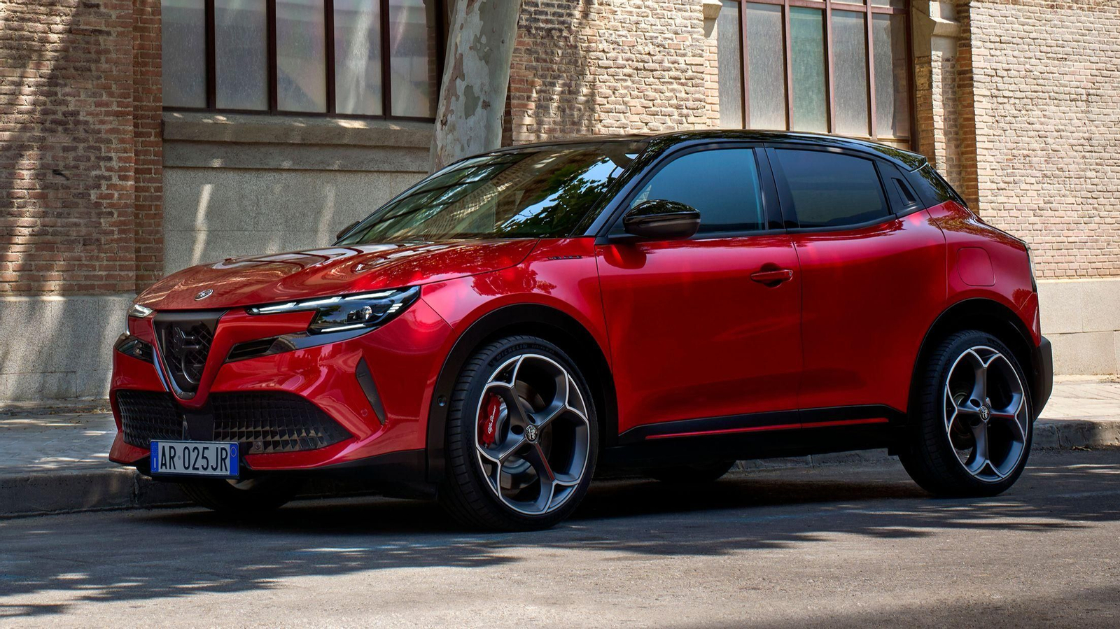 Alfa lanza el Junior con más capacidad de personalización y reposicionamiento de precios