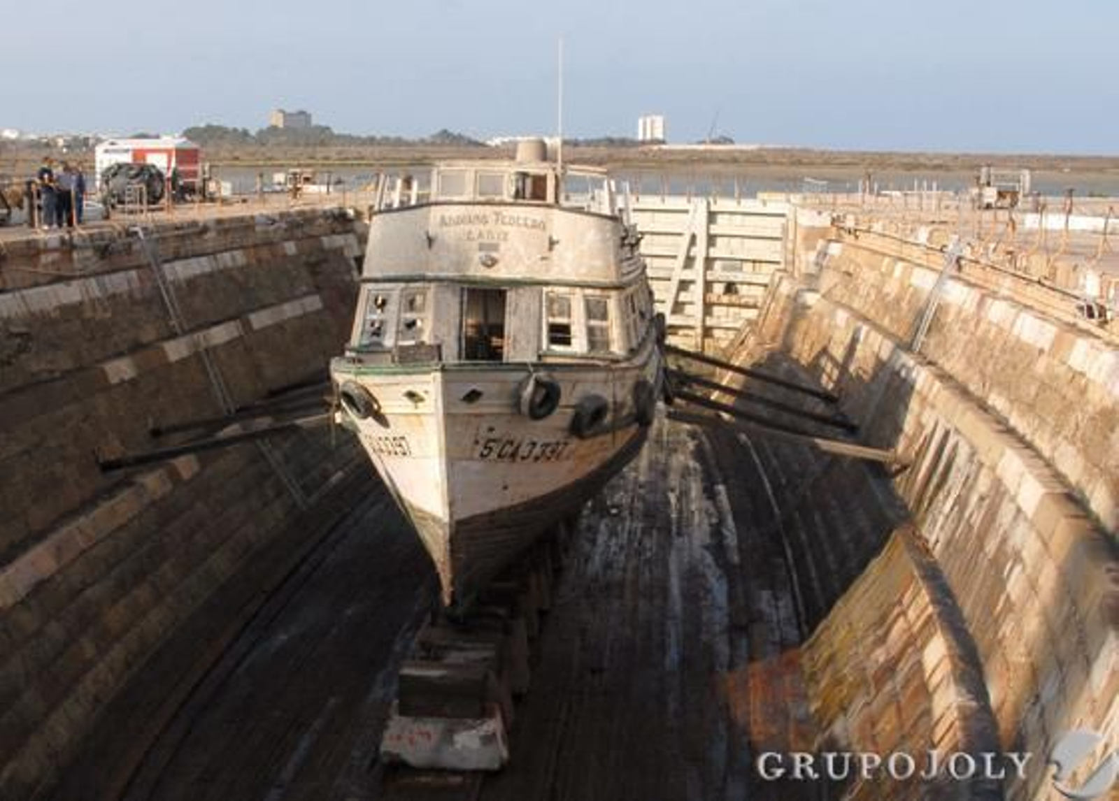 El Vaporcito se encuentra ya en el dique seco de los astilleros de San Fernando a la espera de una decisión sobre su futuro.

Foto: Elias Pimentel