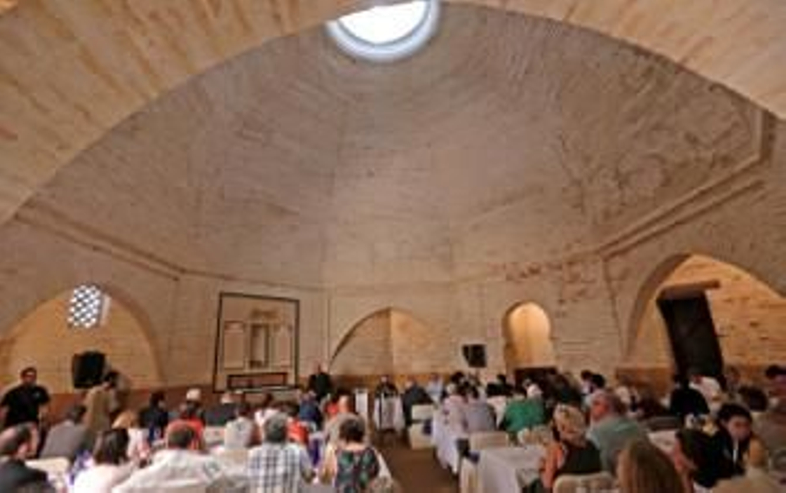 Un Salón de perfil muy bajo