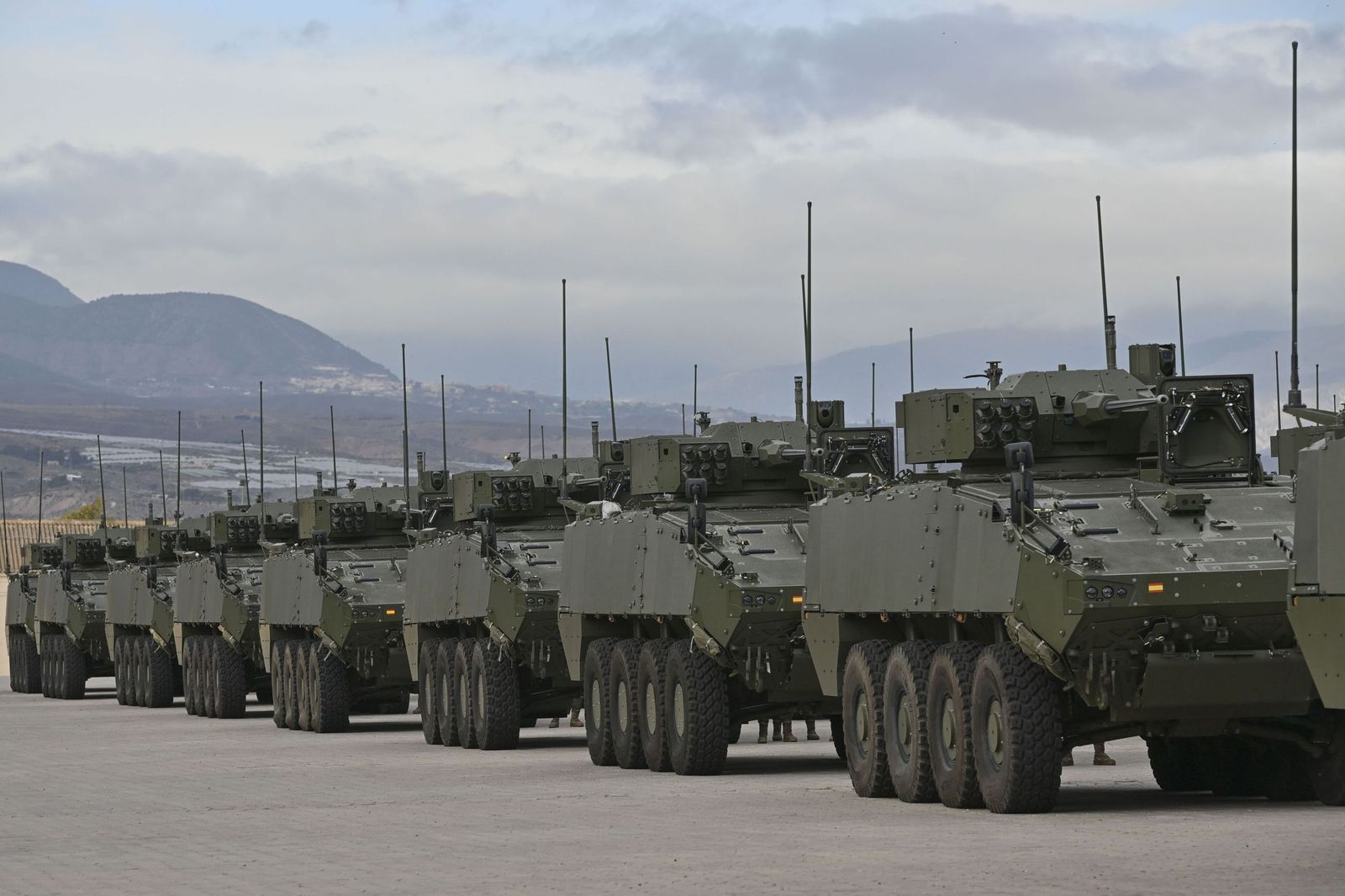 Vista de los primeros 41 Vehículos de Combate sobre Ruedas (VCR) 8x8  'Dragón' entregados al Ejército de Tierra hace diez días.