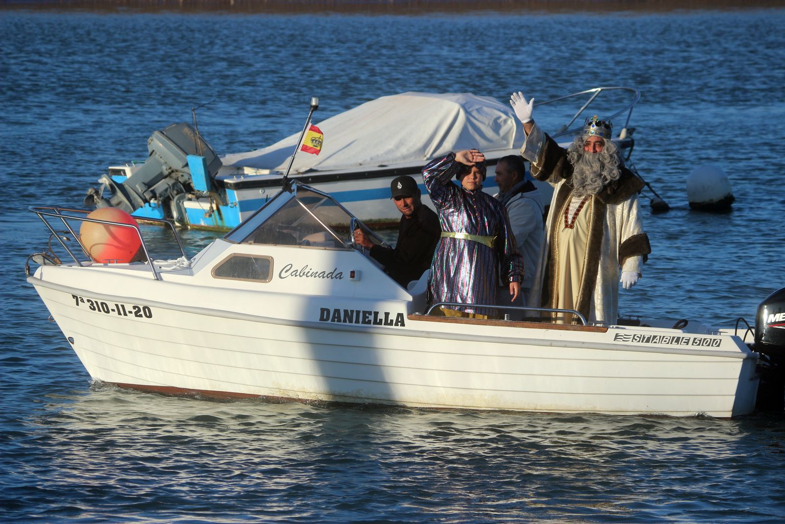 Los Reyes Magos visitan la barriada Río San Pedro