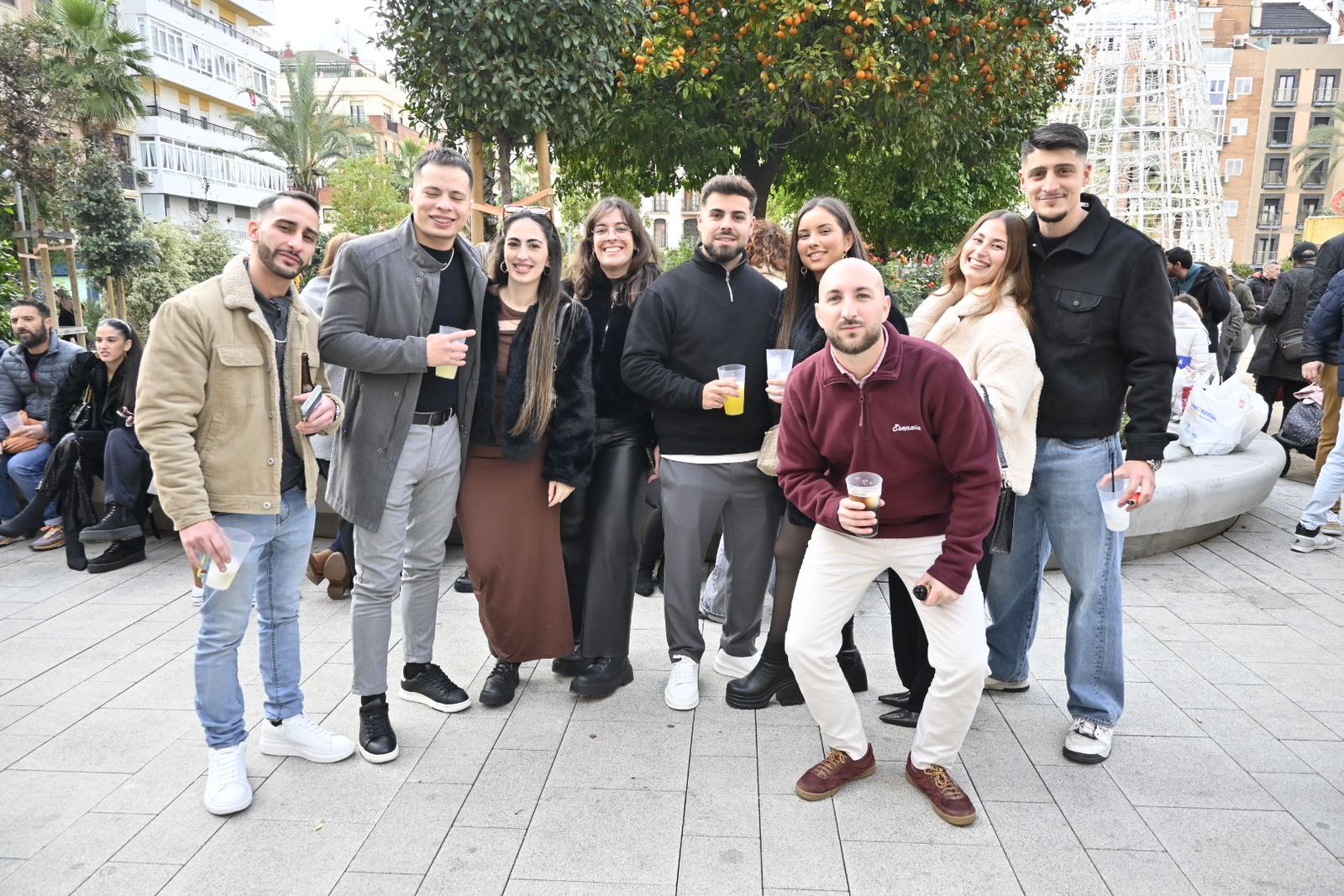 Búscate en las mejores fotografías del tardeo de este 31 de diciembre en Huelva