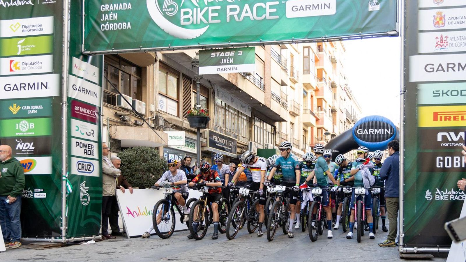 En imágenes: la Andalucía Bike Race llega a Jaén en su tercera etapa