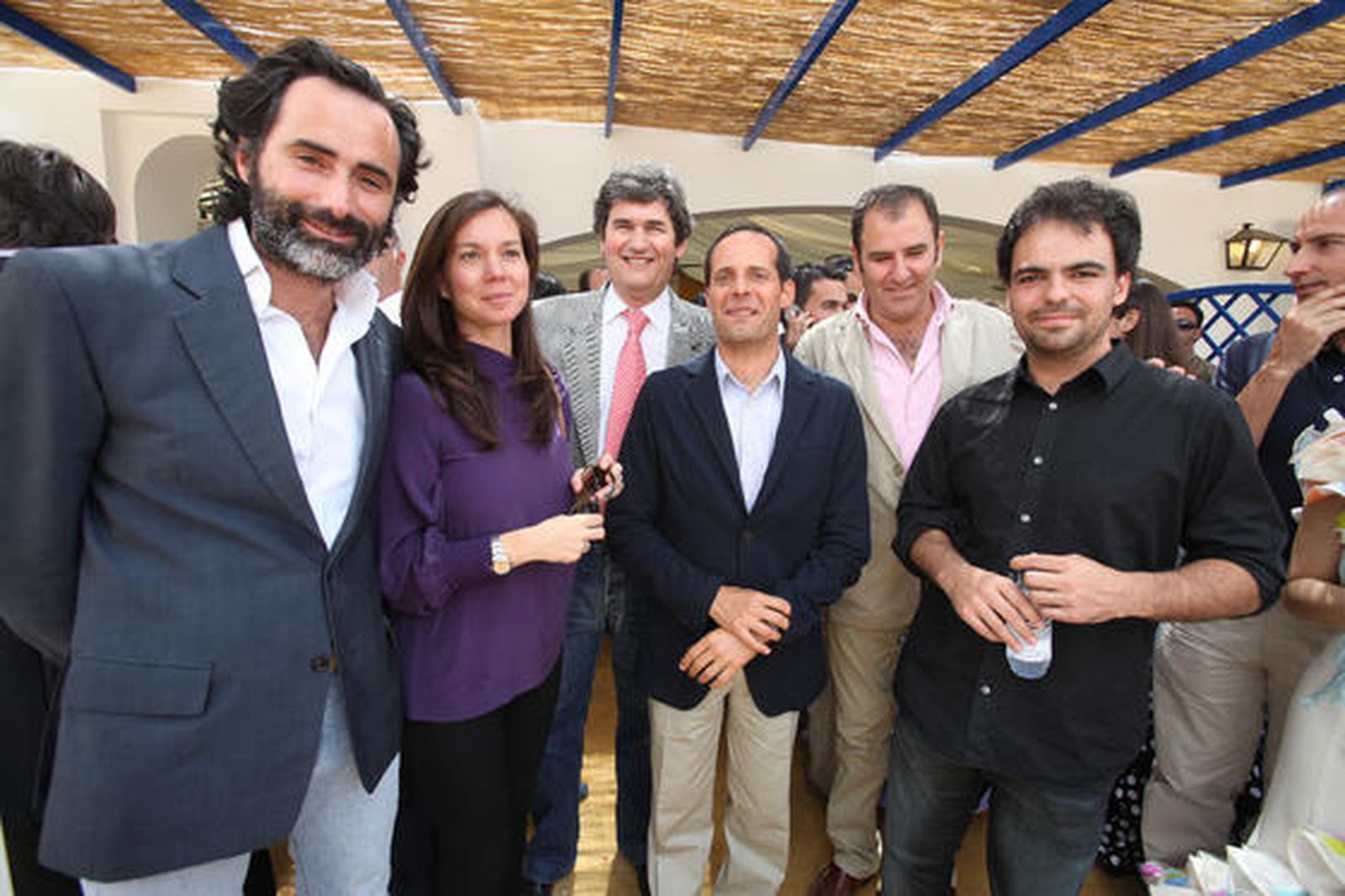 Francisco Benavent, con los arquitectos de la Ciudad   del Flamenco: Nuno Ravara, del equipo de Herzog & de Meuron, junto con Sergio Cobos, Juan Carlos Sánchez    y los galeristas Pilar Rodríguez y Antonio Zurita.

Foto: Vanesa Lobo
