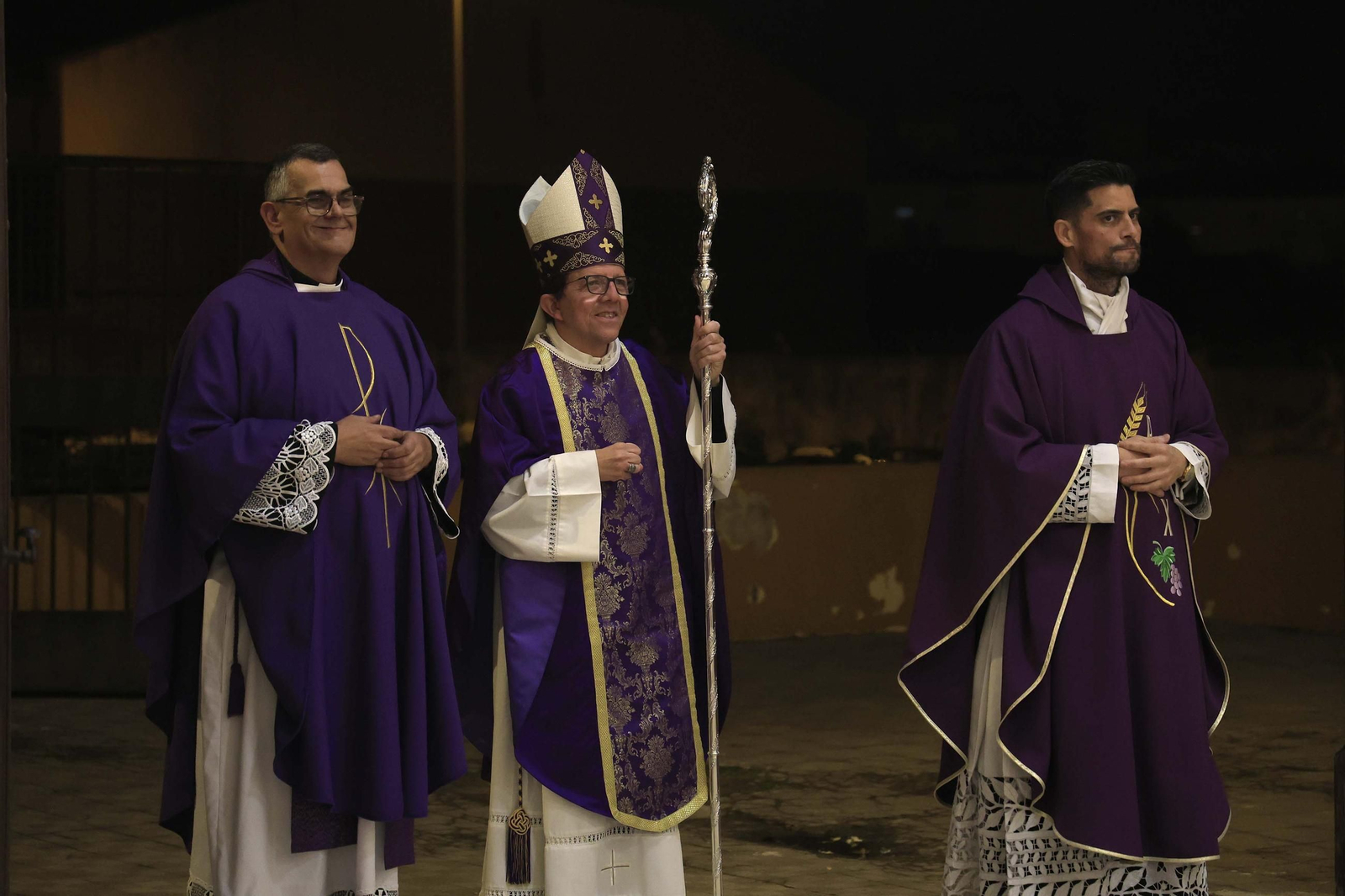 Ramón Valdivia, administrador apostólico de la Diócesis de Cádiz y Ceuta, realiza su primera visita al Campo de Gibraltar con una misa en la iglesia del Saladillo, en Algeciras