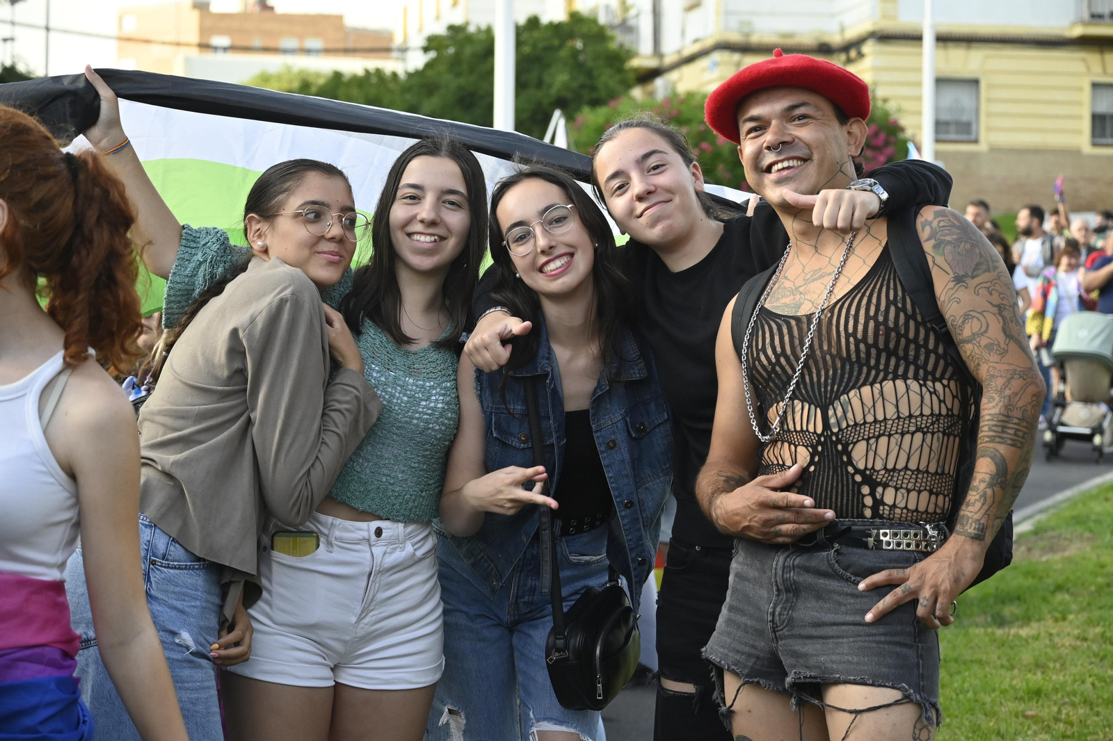 Las mejores imágenes de la manifestacióndel del Orgullo LGTBI en Huelva