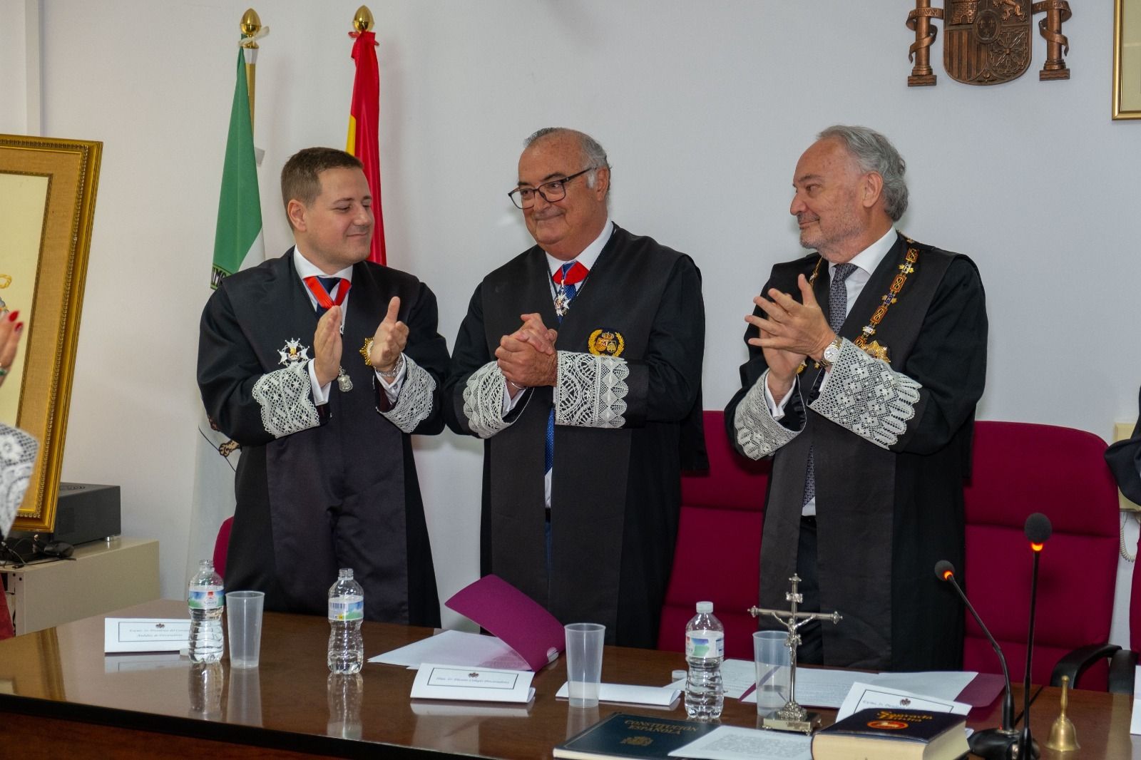 Ovación a Fernando Carrasco tras anunciar su retirada.