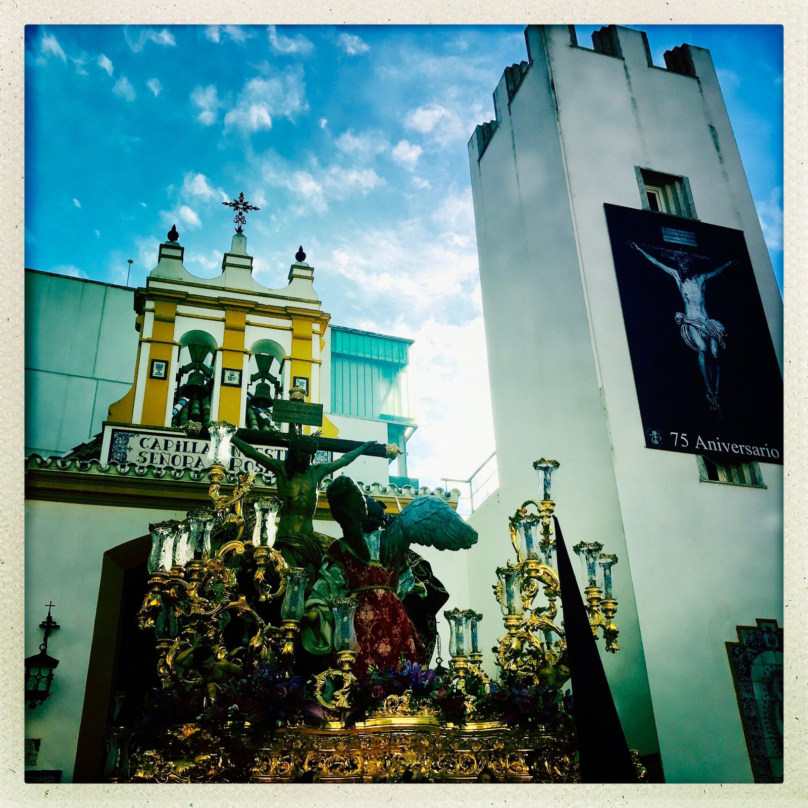 La Hermandad de las Aguas en el obturador de un móvil