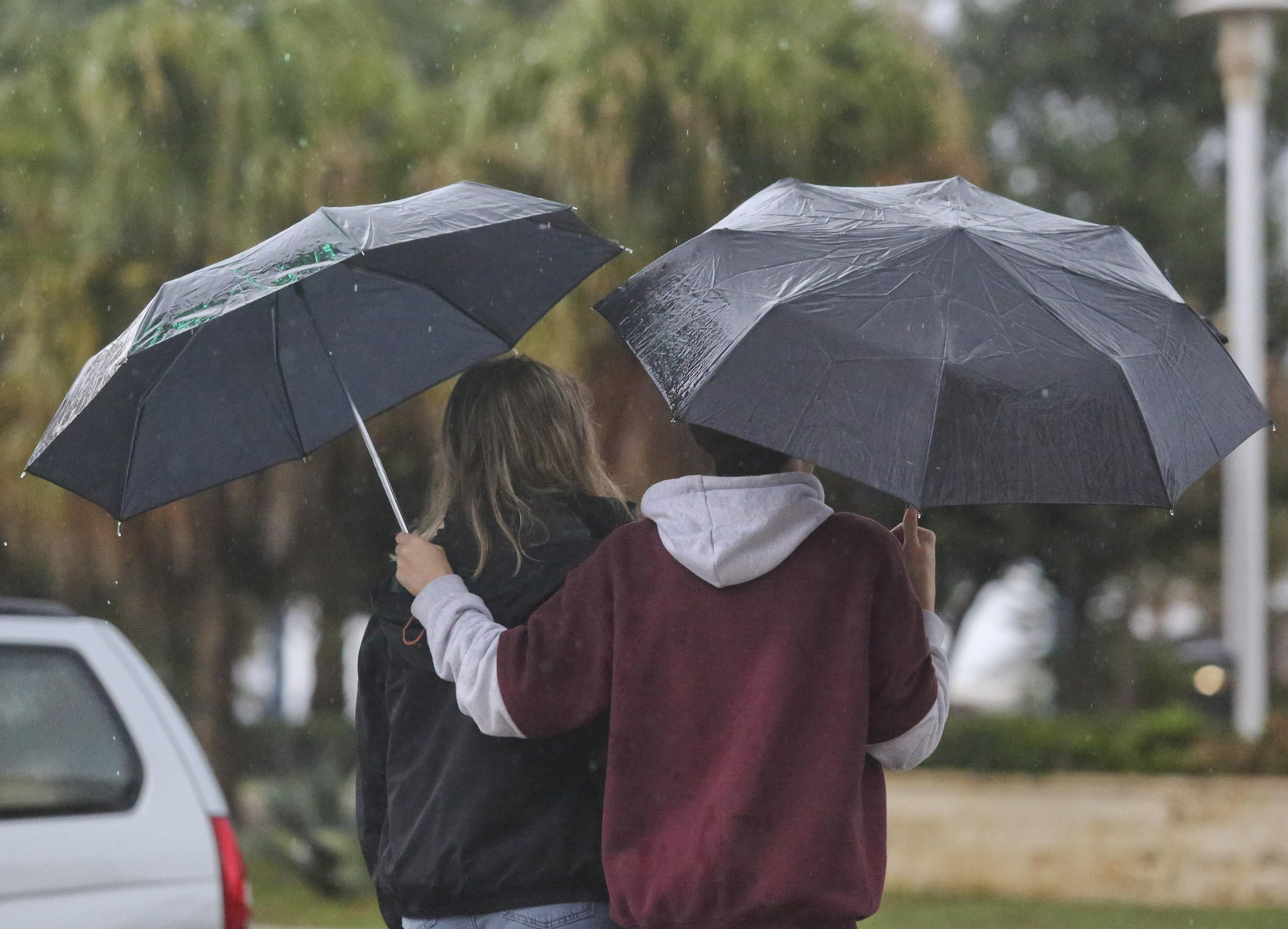 Las estampas que está dejando la lluvia en Málaga