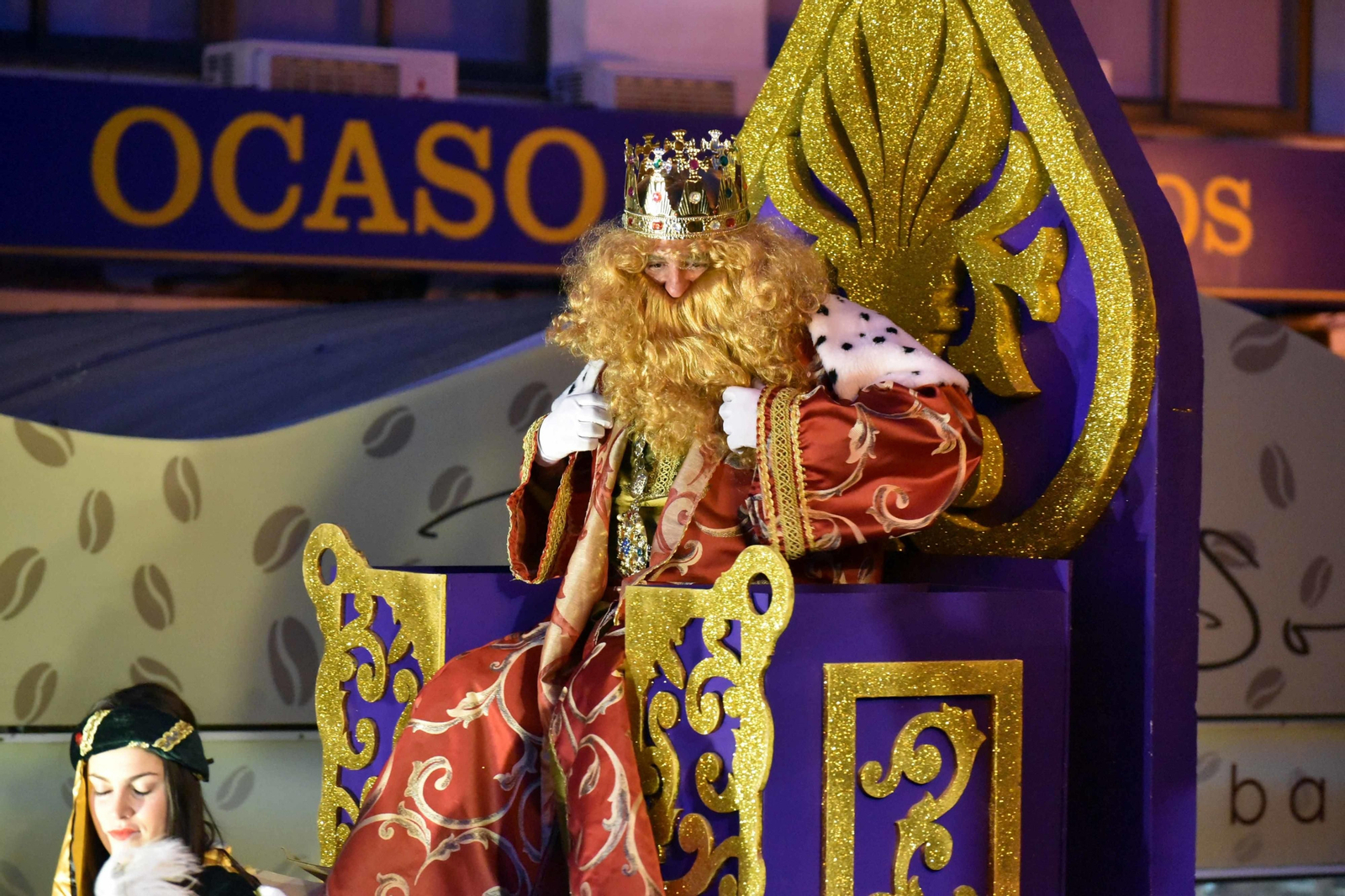 Cabalgata de Reyes magos en la Línea