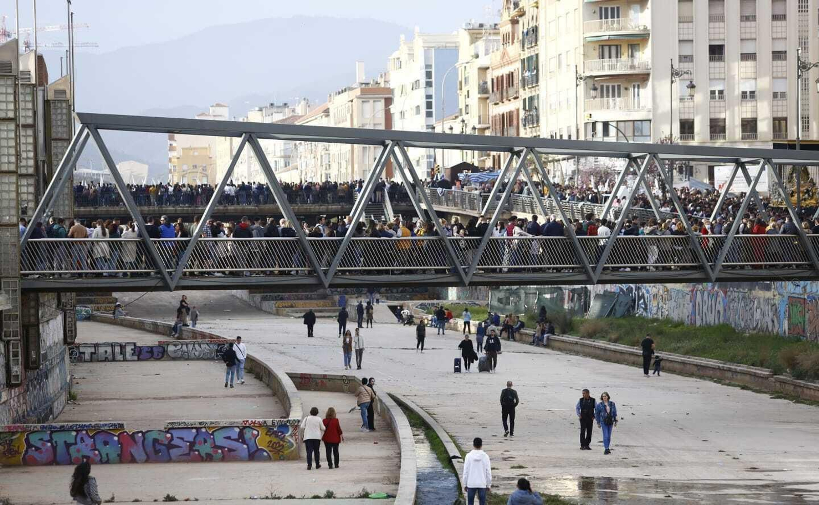 Las fotos de Dolores del Puente, en el Lunes Santo de Málaga