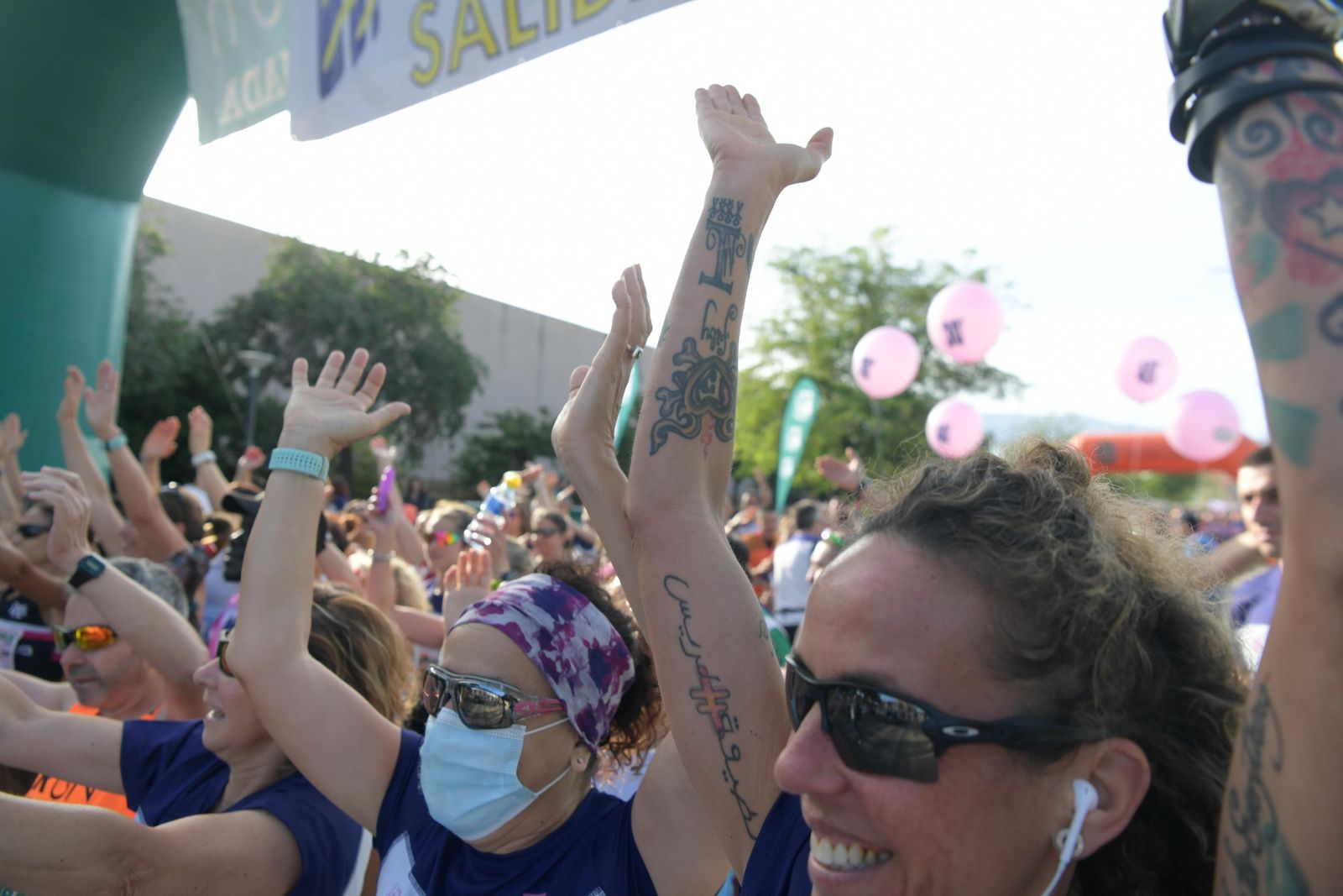 Las imágenes de la Carrera de la Mujer de este domingo en Granada