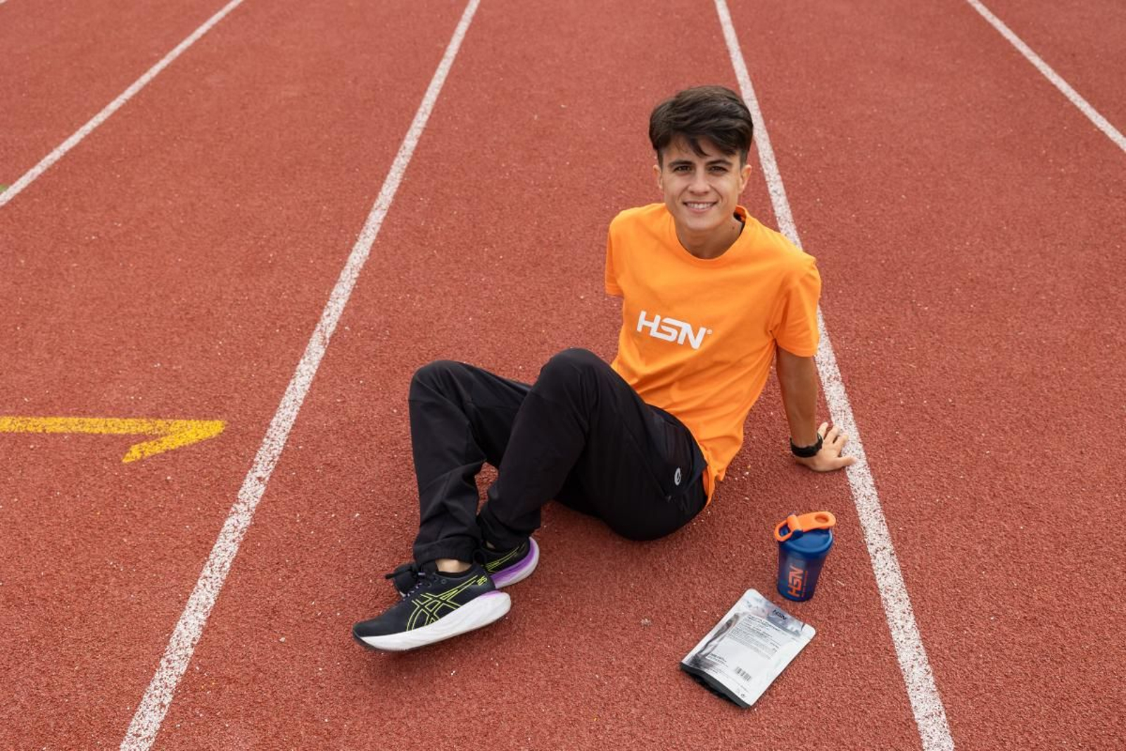 María Pérez con productos de HSN