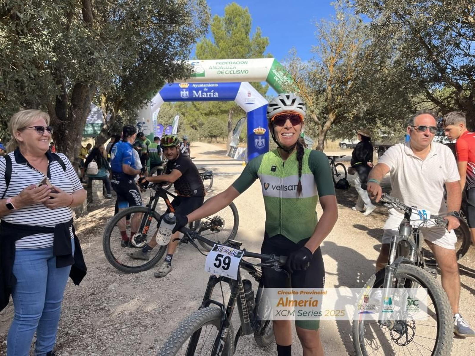 La ganadora en la categoría femenina a la conclusión de la prueba celebrada en la localidad de María.